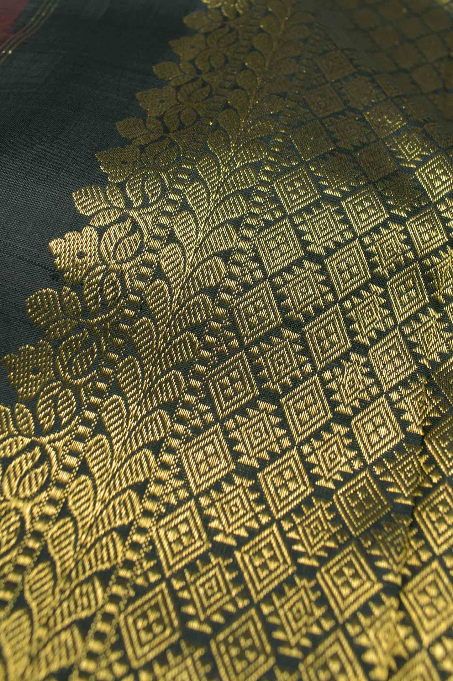 Dark Brown Light Weight Pure Silk Butta Golden Border Pallu Saree NAA109