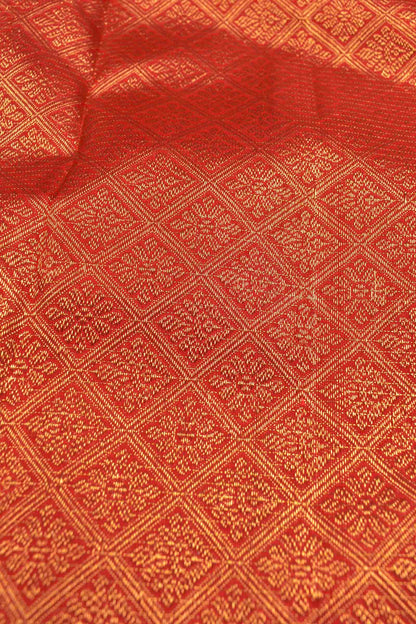 Red Light Weight Pure Silk Butta Mini Checks Golden Border Pallu Saree NAA110