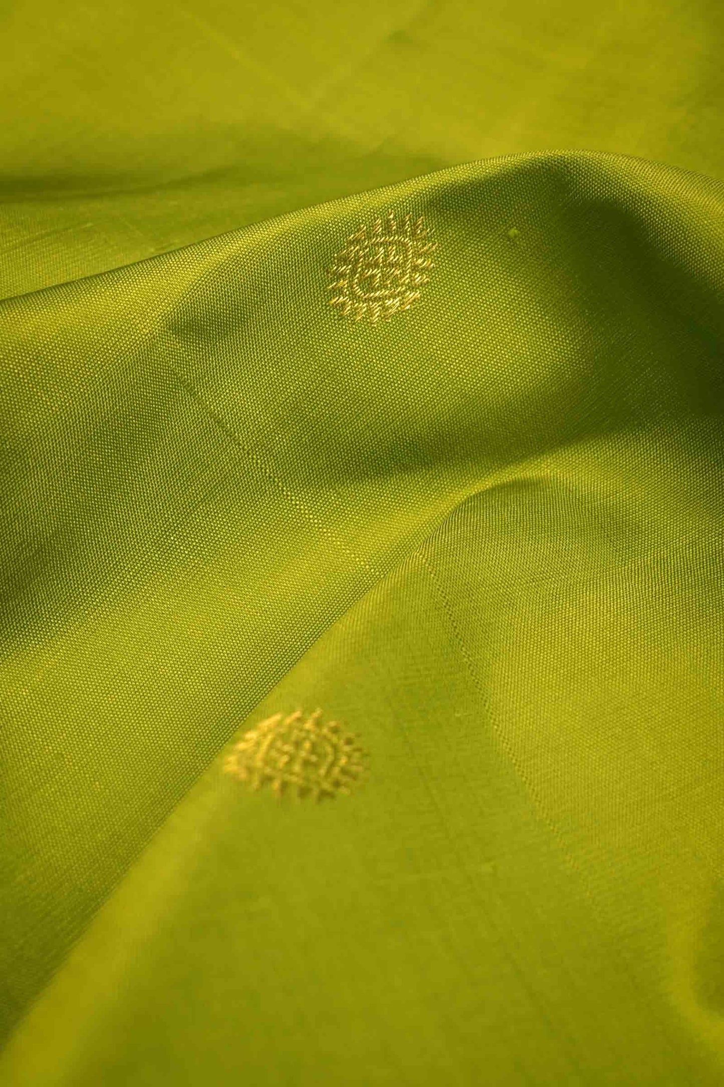 Green Light Weight Pure Silk Mini Butta Contrast Golden Border Pallu Saree NAA111