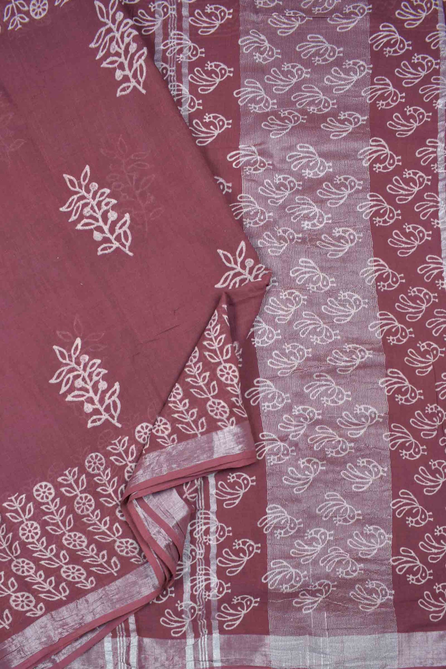 Mauve taupe Semi Linen Zari Border Floral Art Digital Print Saree