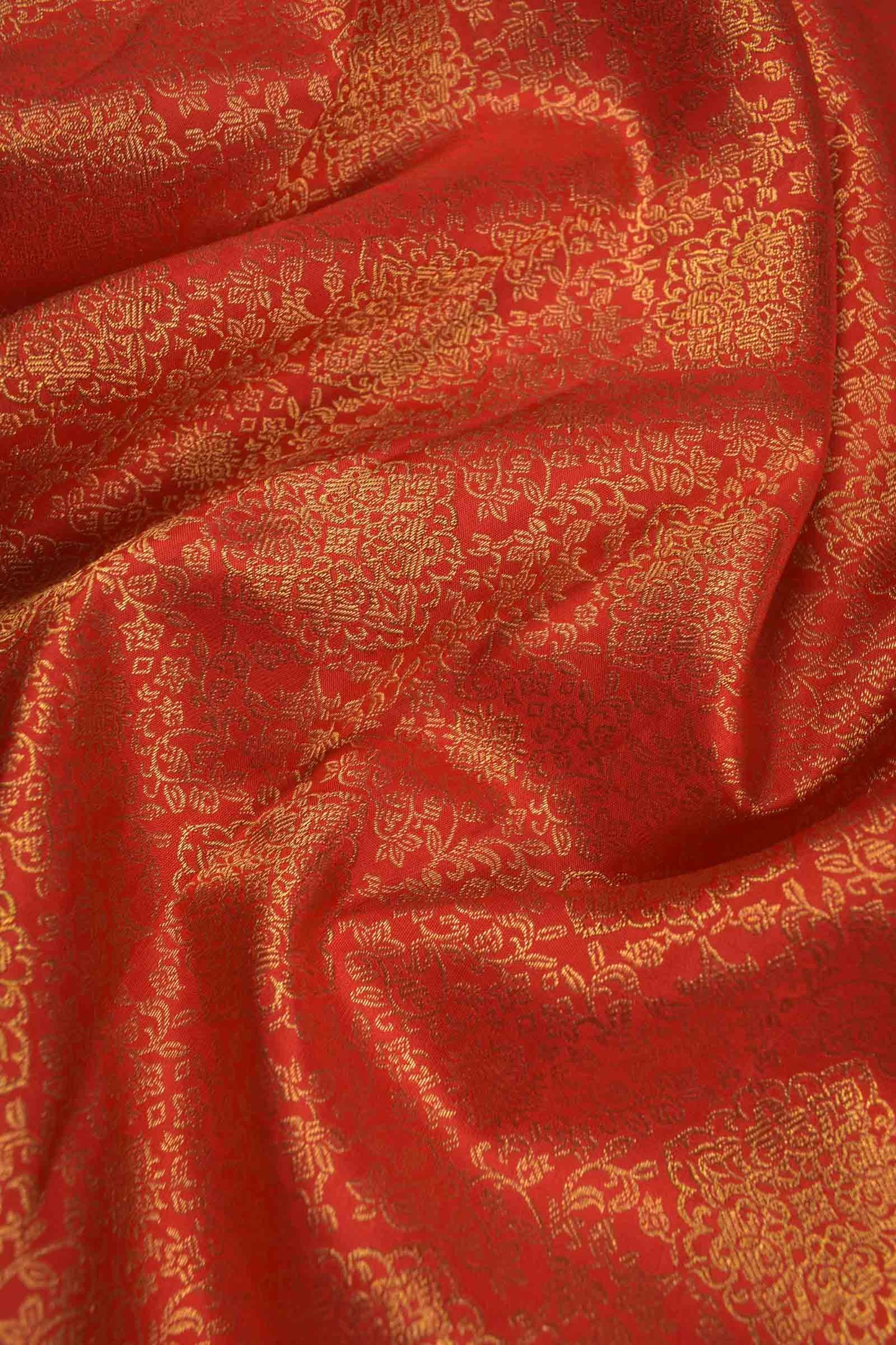 Golden Pure Red Kanchipuram Bridal Pure Silk Intricate Jacquard Golden Border Saree NAA115