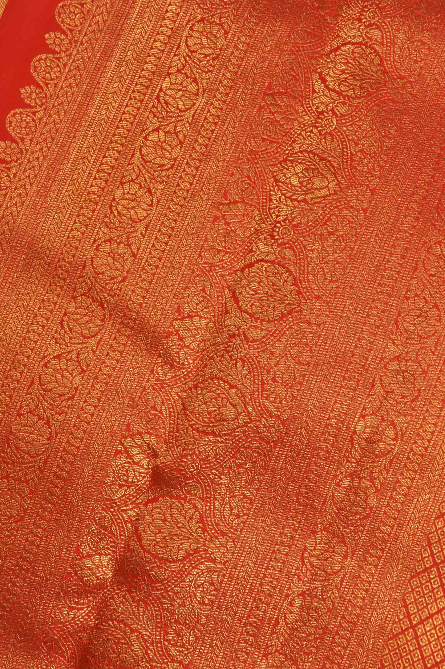 Golden Red Kanchipuram Bridal Pure Silk Traditional Checks Golden Zari Border Saree NAA114