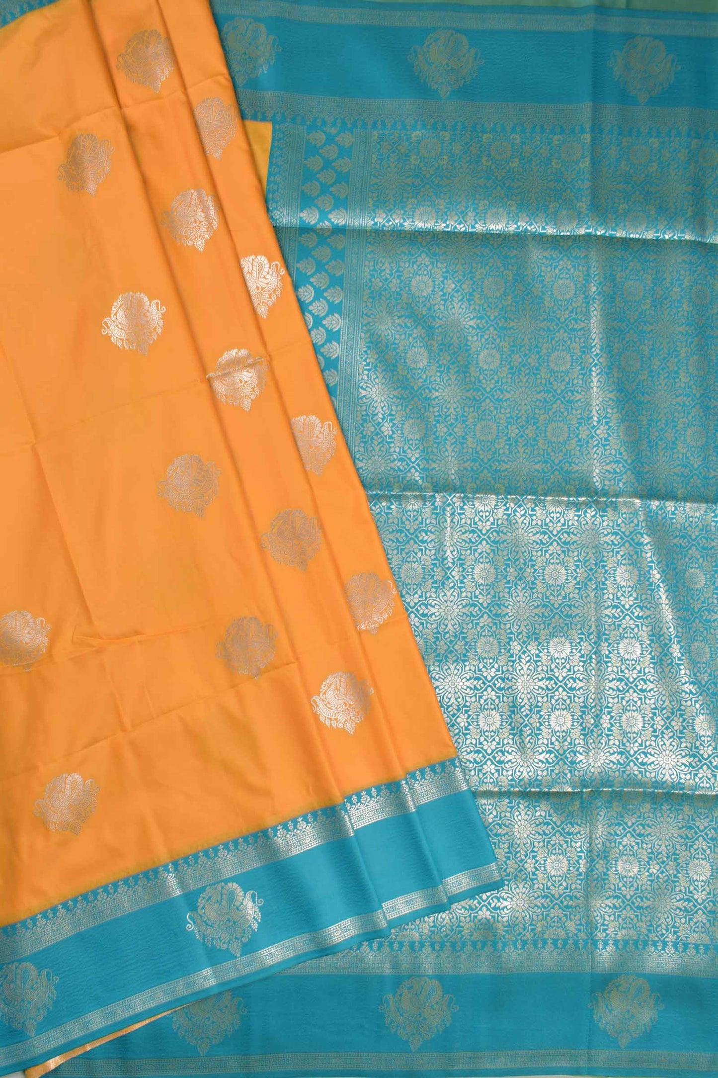 Yellow Peacock Butta Green Contrast Pallu Semi Soft Silk Saree