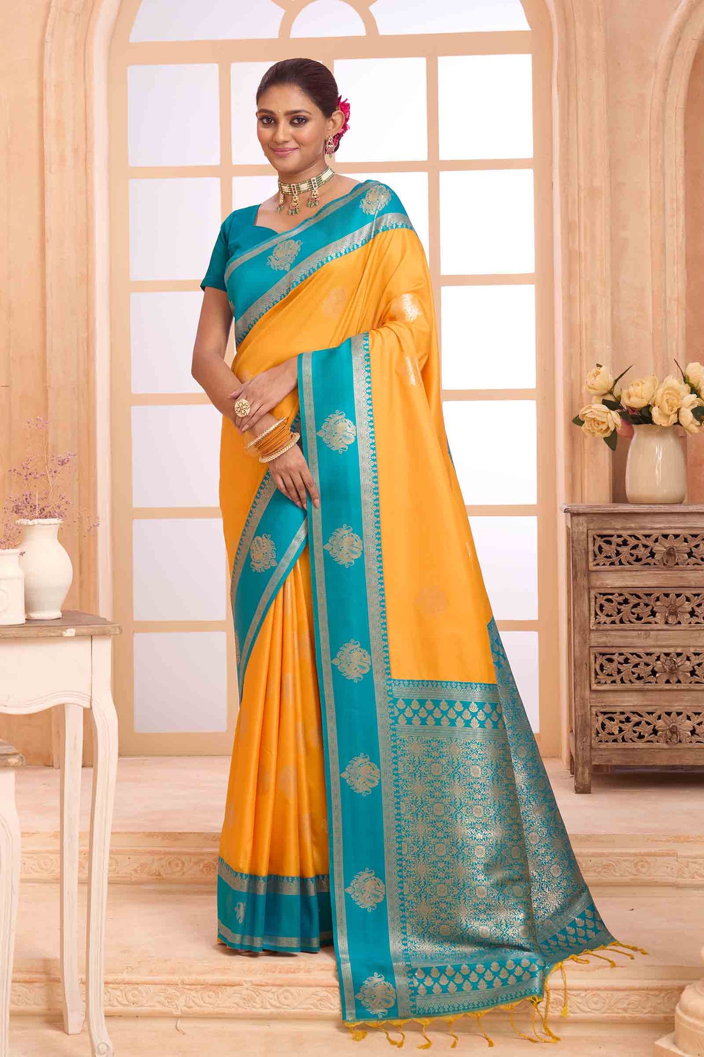 Yellow Peacock Butta Green Contrast Pallu Semi Soft Silk Saree