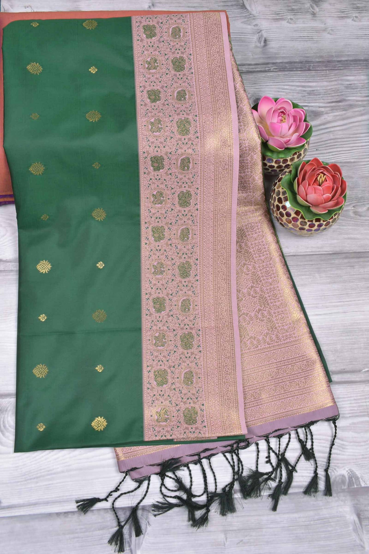 Green Mini Butta Pink Rich Contrast Pallu Semi Soft Silk Saree