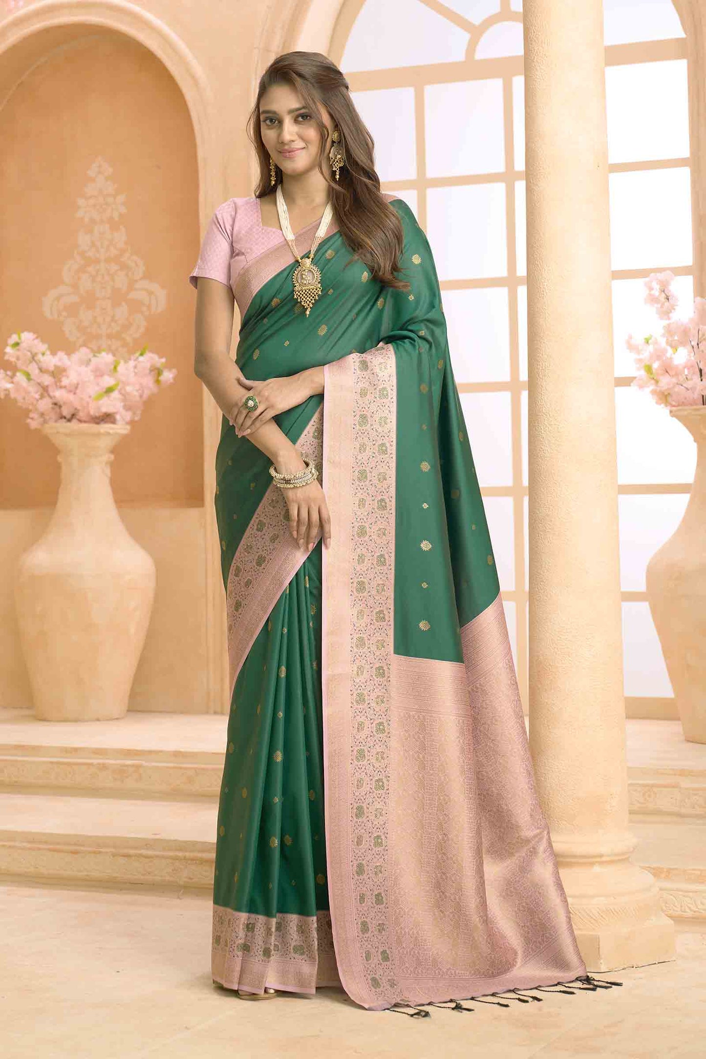 Green Mini Butta Pink Rich Contrast Pallu Semi Soft Silk Saree