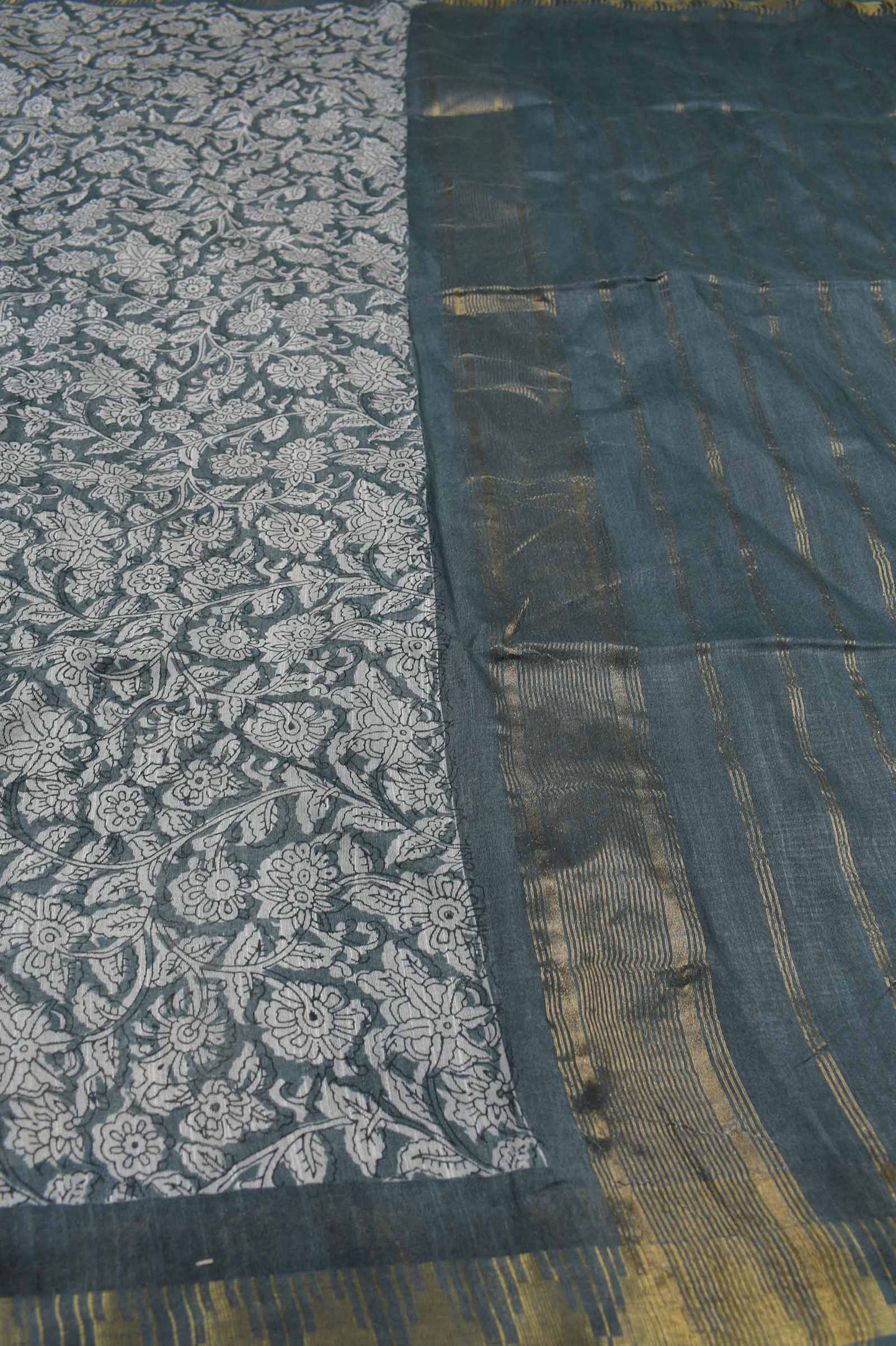 Grey Bengal Cotton Floral Kalamkari Style Zari Border Stripes Pallu Saree
