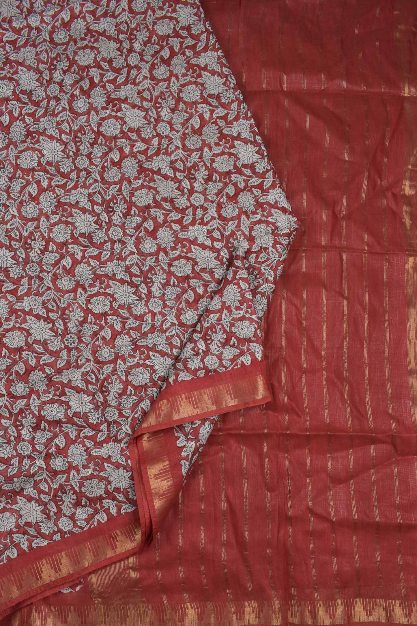 Red Bengal Cotton Floral Kalamkari Style Zari Border Saree