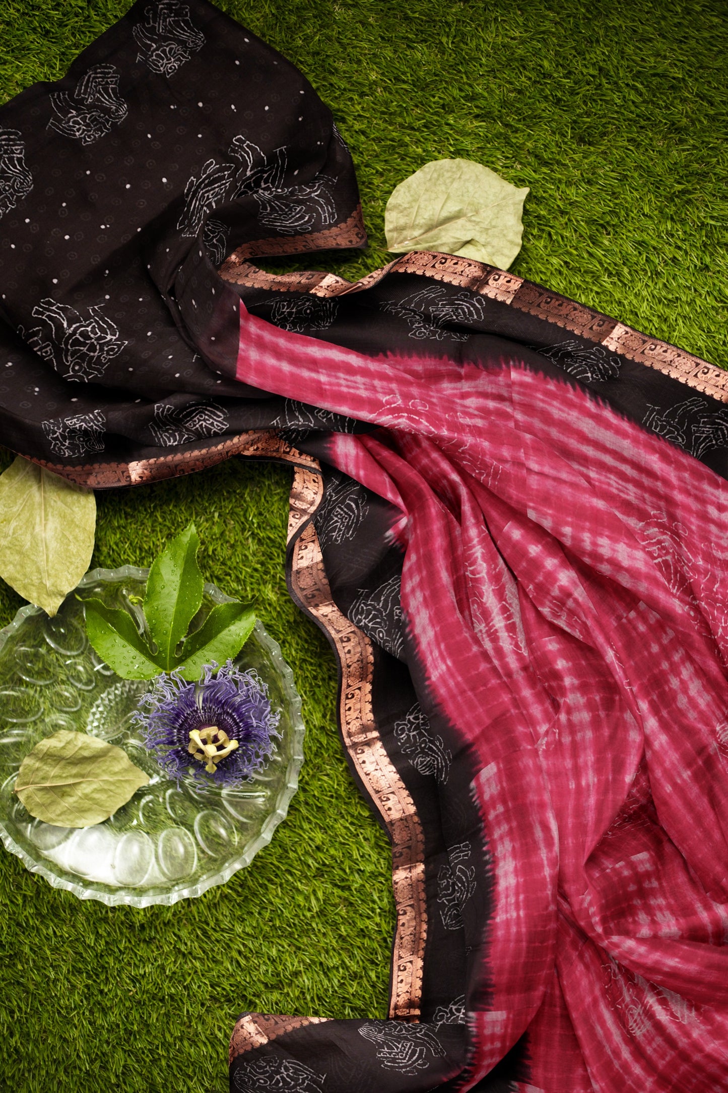 Maroon Shibori Style Printed Cotton Zari Border Saree