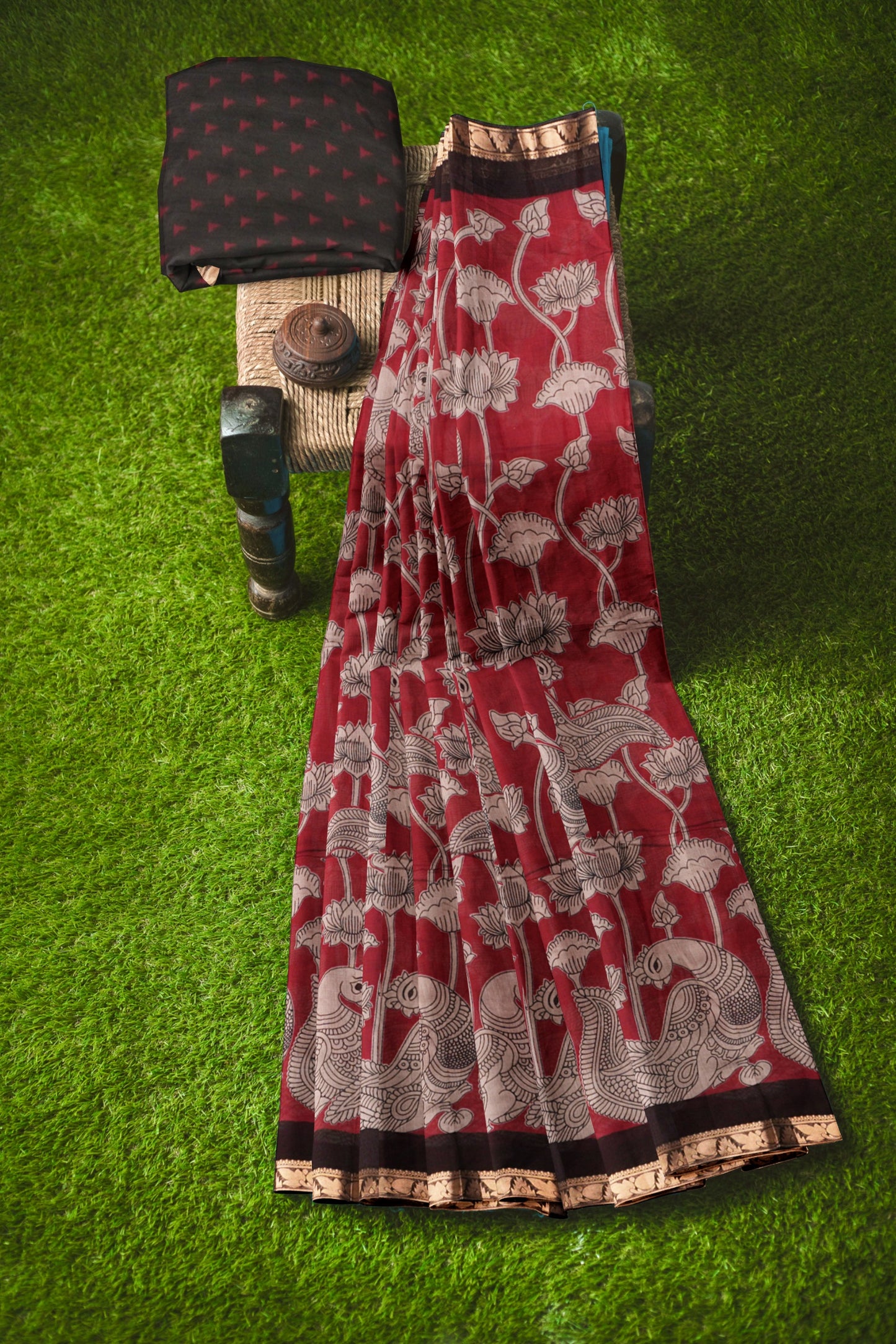 Maroon  Floral Lotus Printed Cotton Zari Border Saree