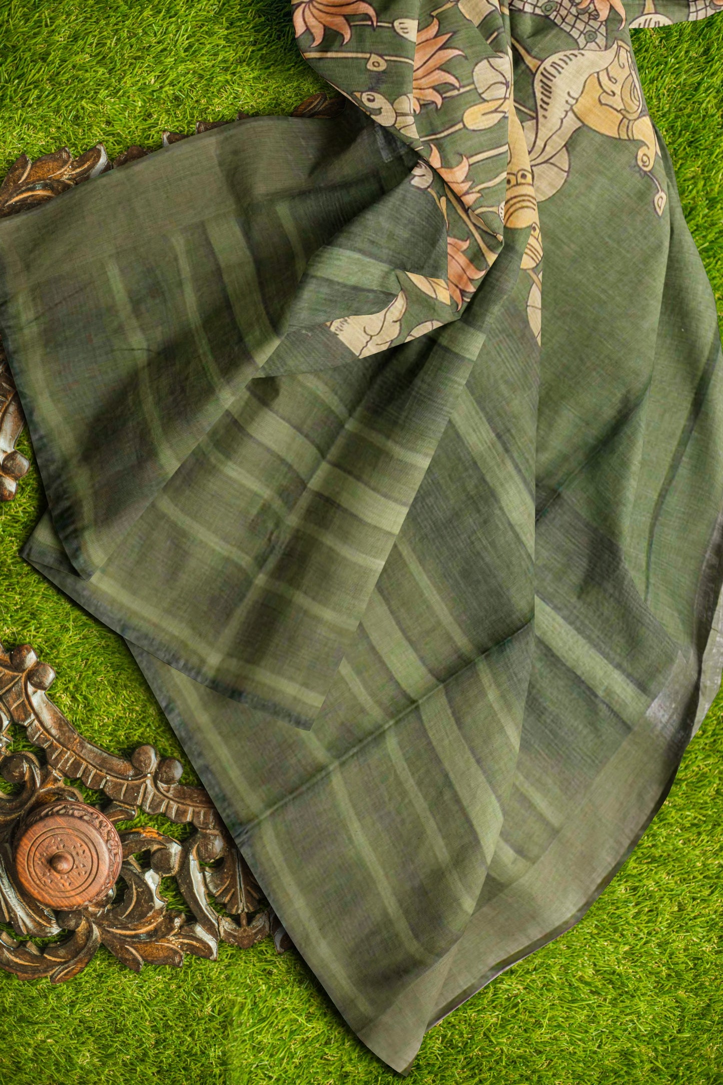 Green Cotton Fancy Lotus Print Silver Border Saree
