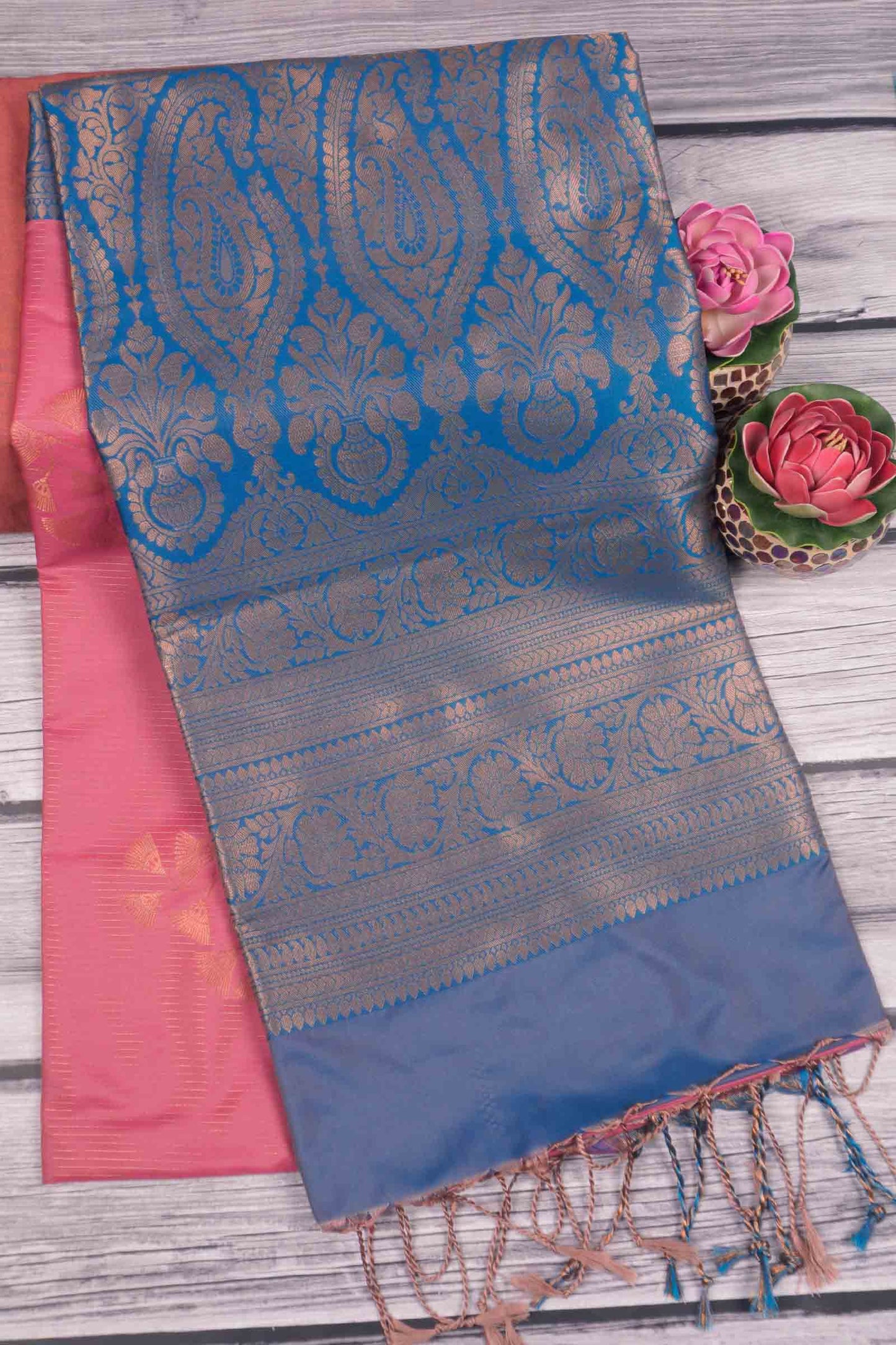 Pink Zari Vairaoosi Lines  Butta Zari Border Pallu Semi Soft Silk Saree