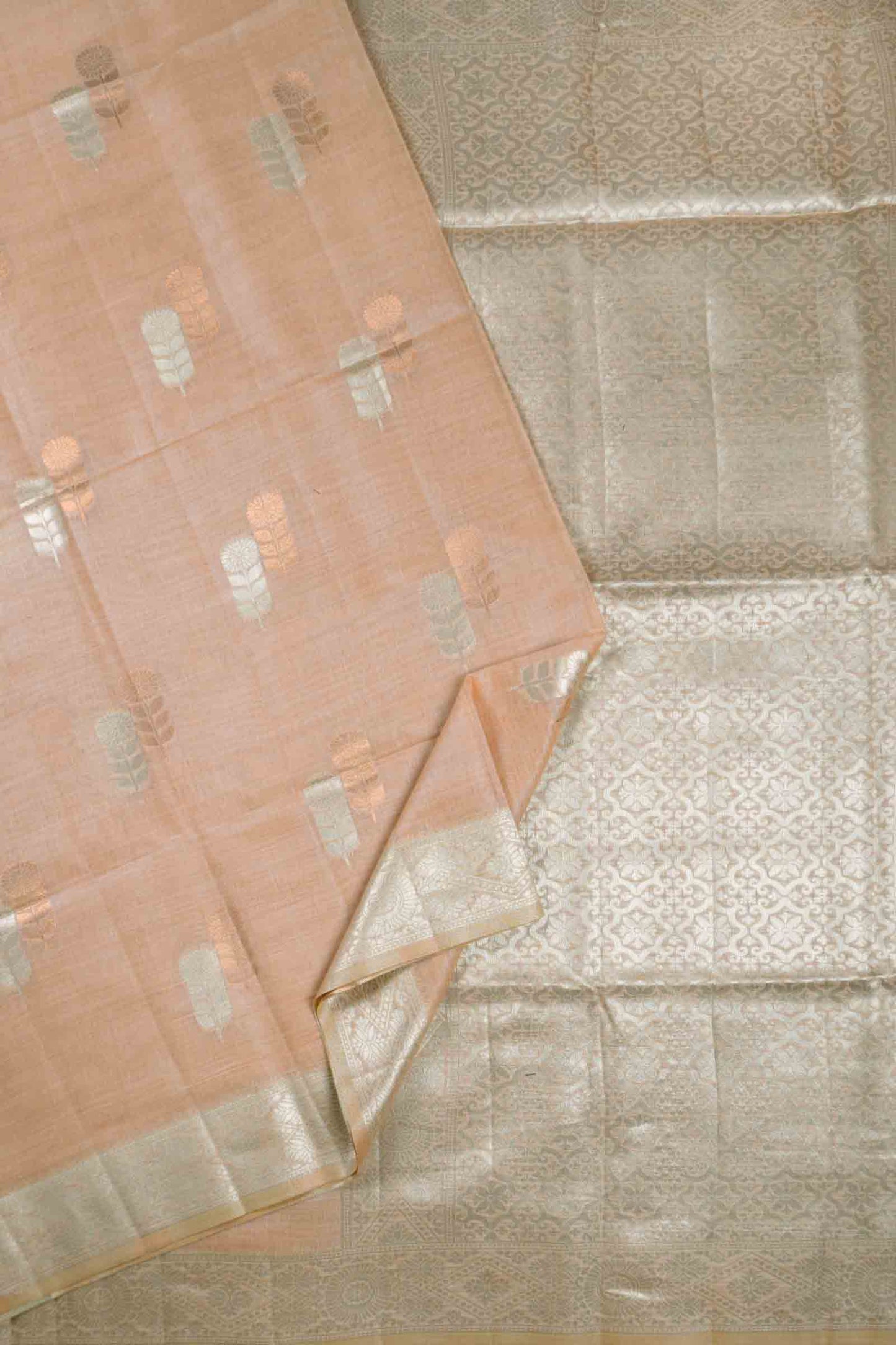 Light Pink Soft Bengal Cotton Dual Leaves Zari Border Saree