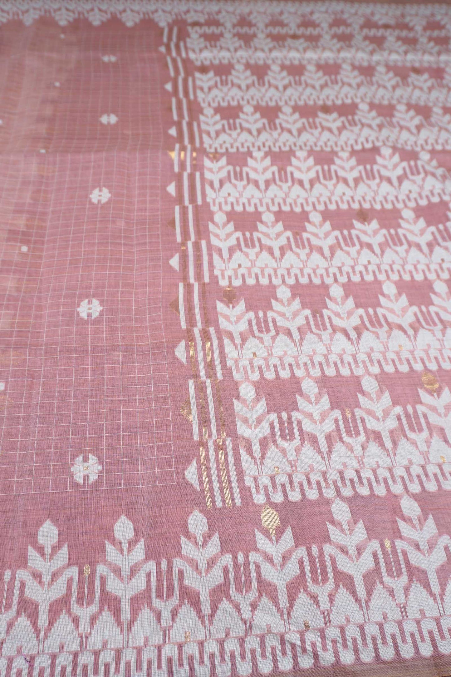 Light Pink Soft Bengal Cotton Mini Checks Jamdani Style Pallu Saree