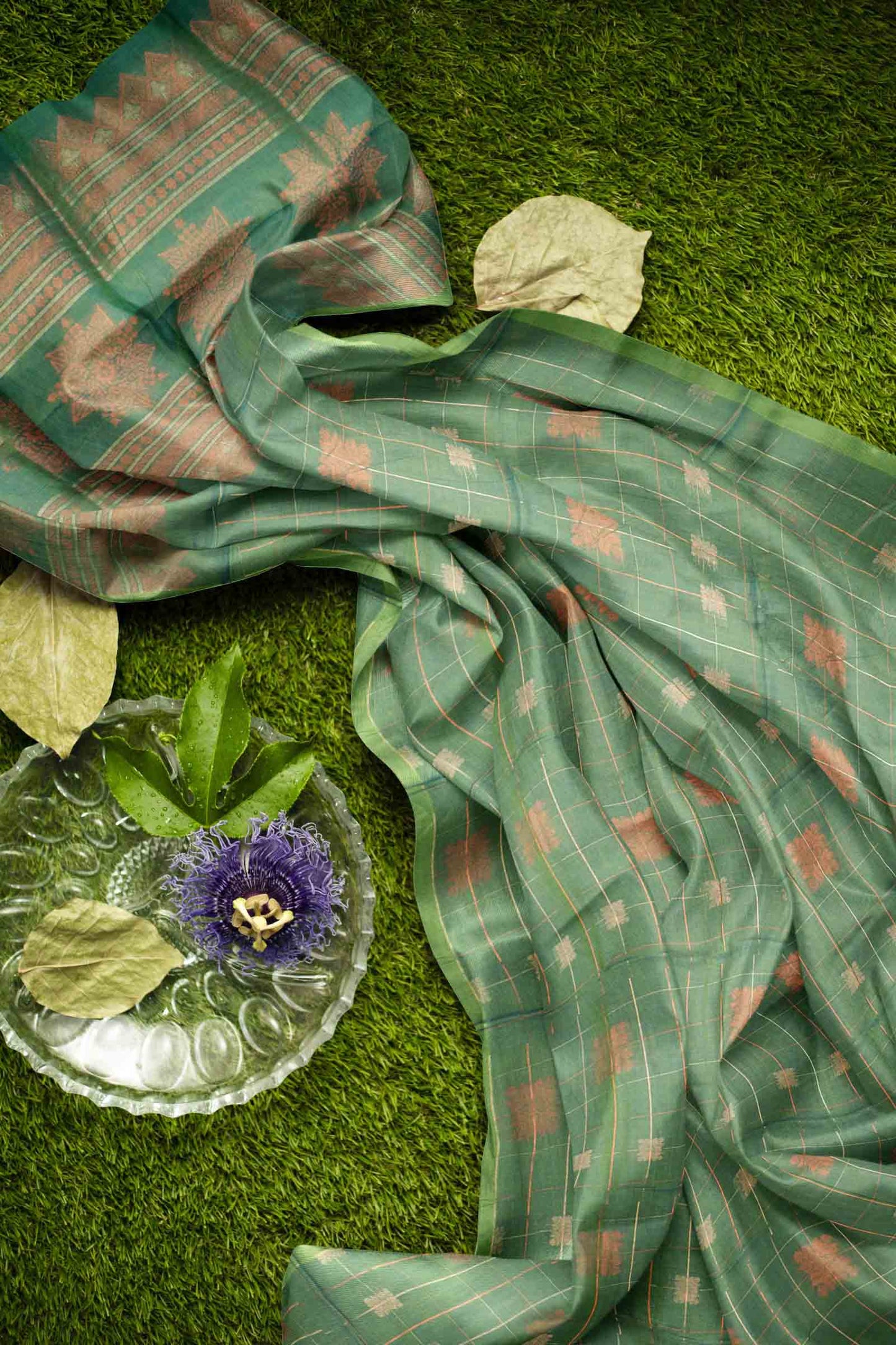 Green With Grey Pure South Cotton Checks Butta Star Pallu Saree