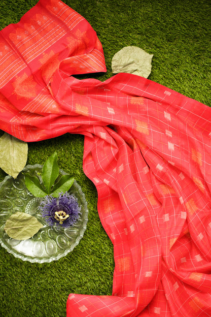 Red Pure South Cotton Checks Butta Star Pallu Saree