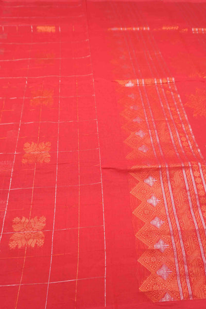 Red Pure South Cotton Checks Butta Star Pallu Saree
