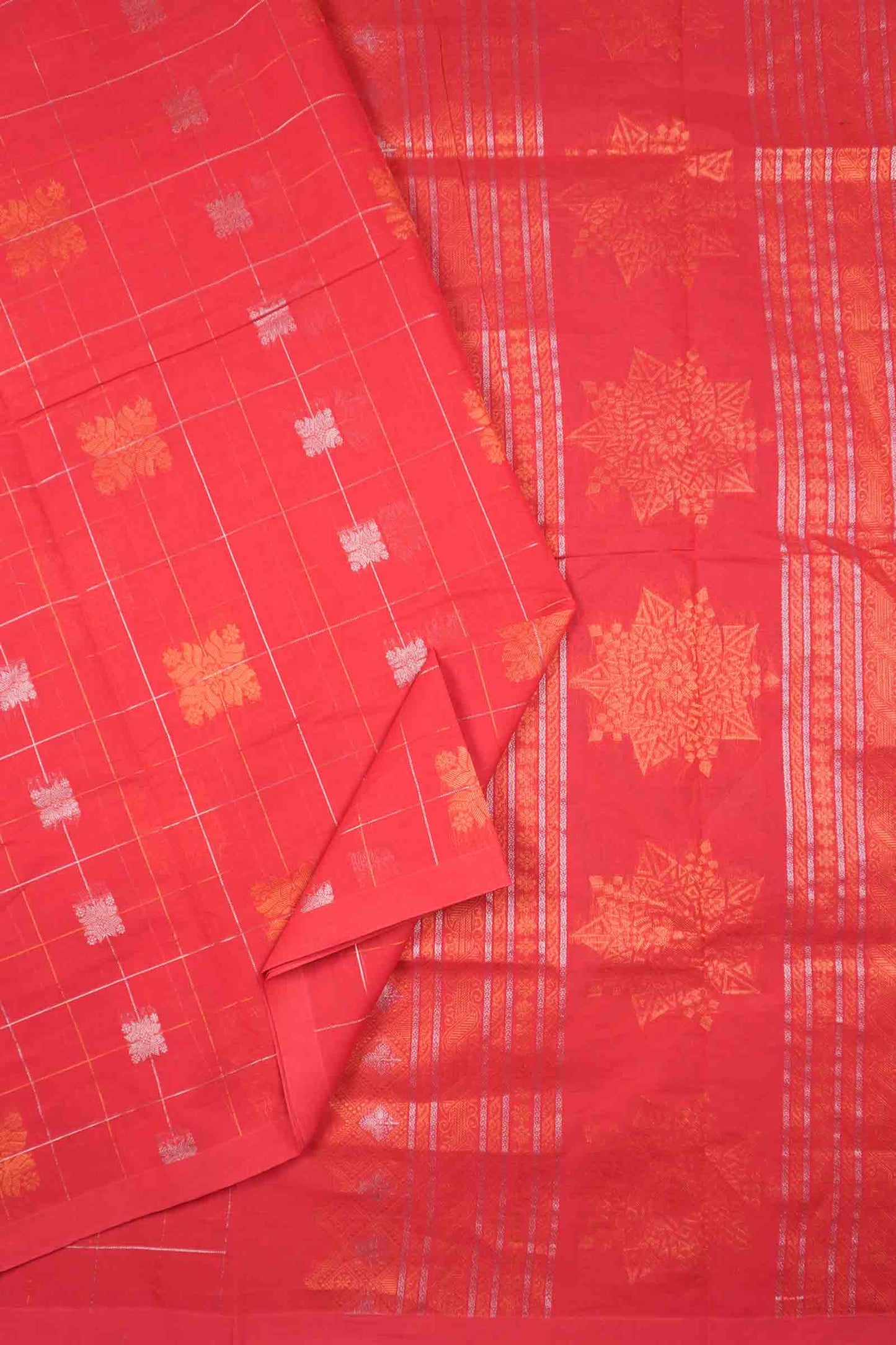 Red Pure South Cotton Checks Butta Star Pallu Saree