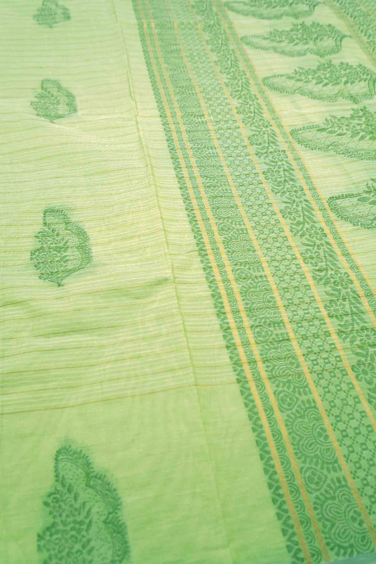 Light Green Pure South Cotton Lines Butta Leaves Pallu Saree