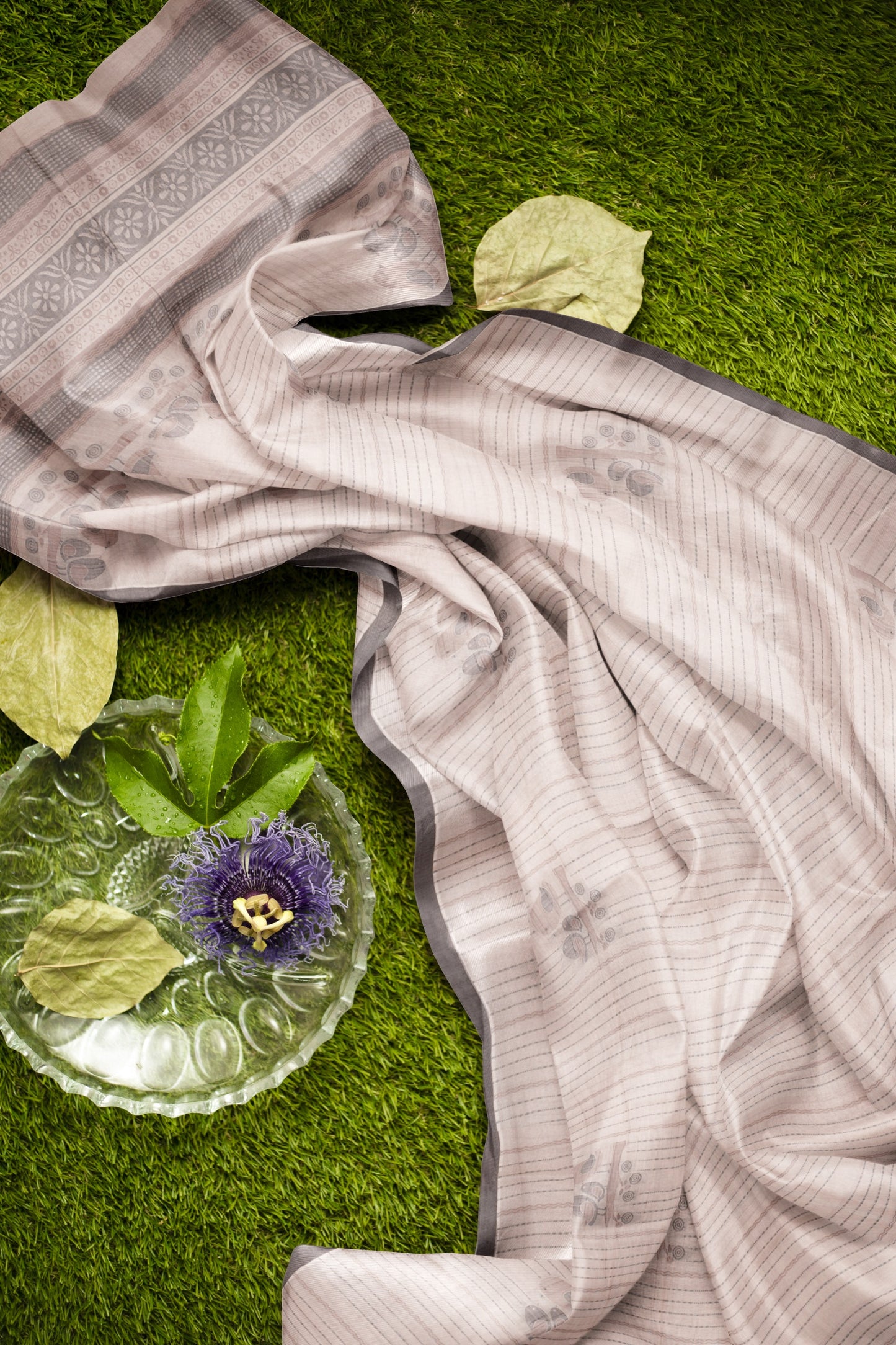 Off White Pure South Cotton Lines Lil Birds Butta Saree