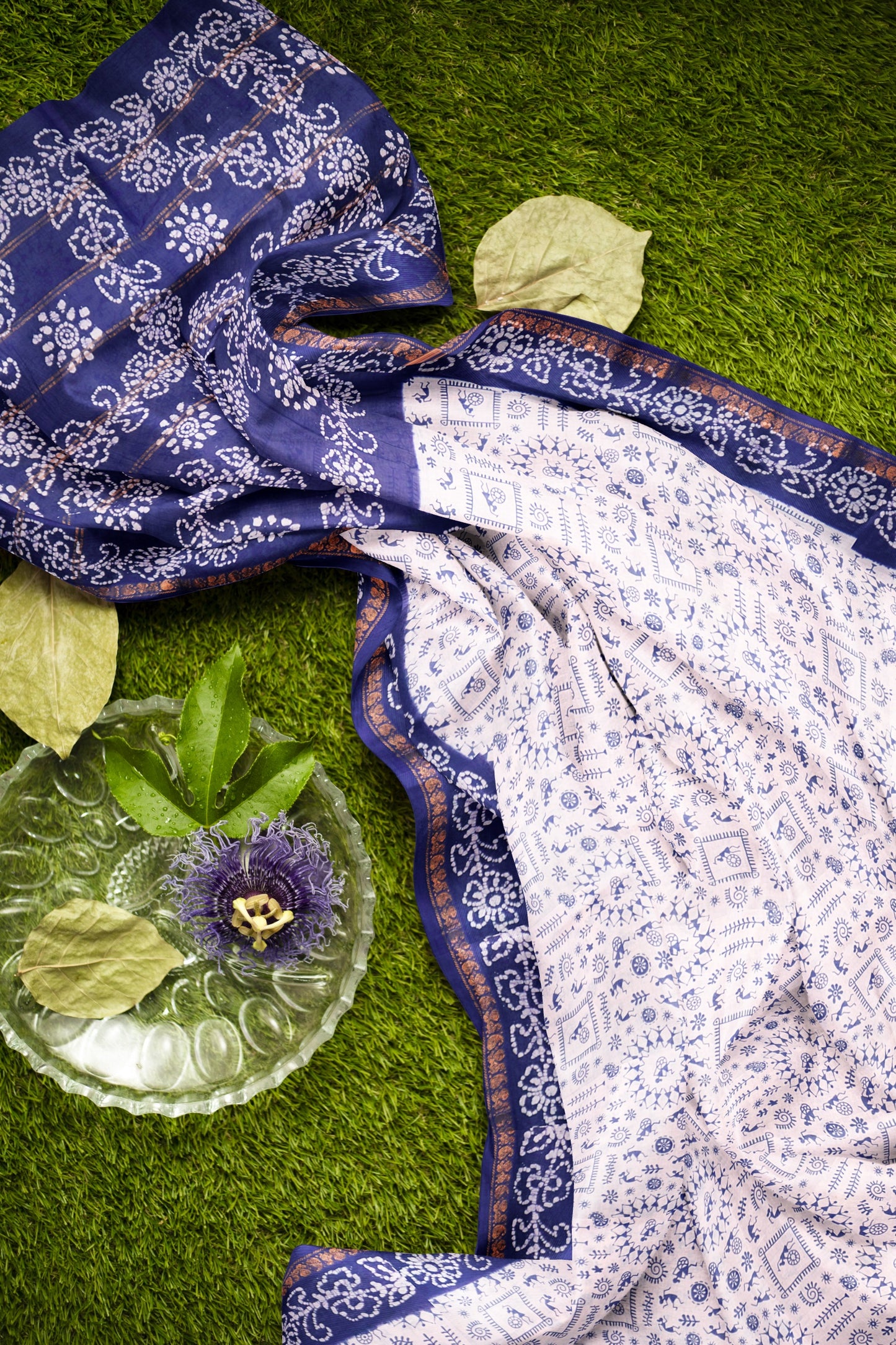 White Pure Sungudi Cotton Warli Print Zari Peacock Border Purple Border Saree