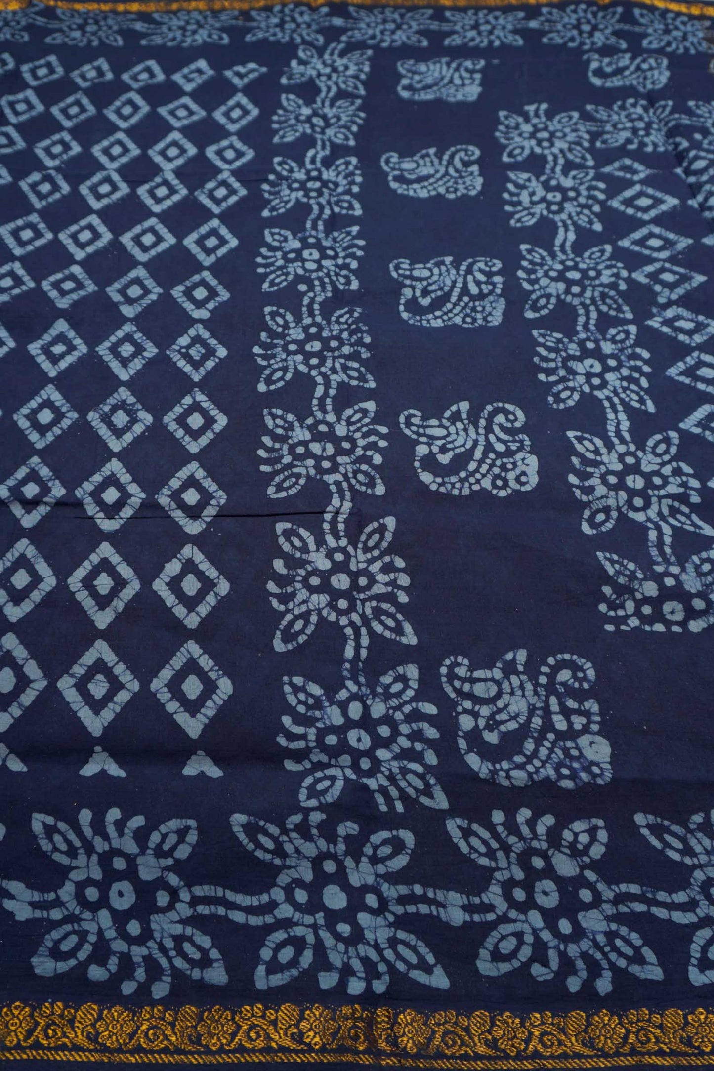 Blue Pure Sungudi Cotton Ratna Maala Flower Zari Border Saree