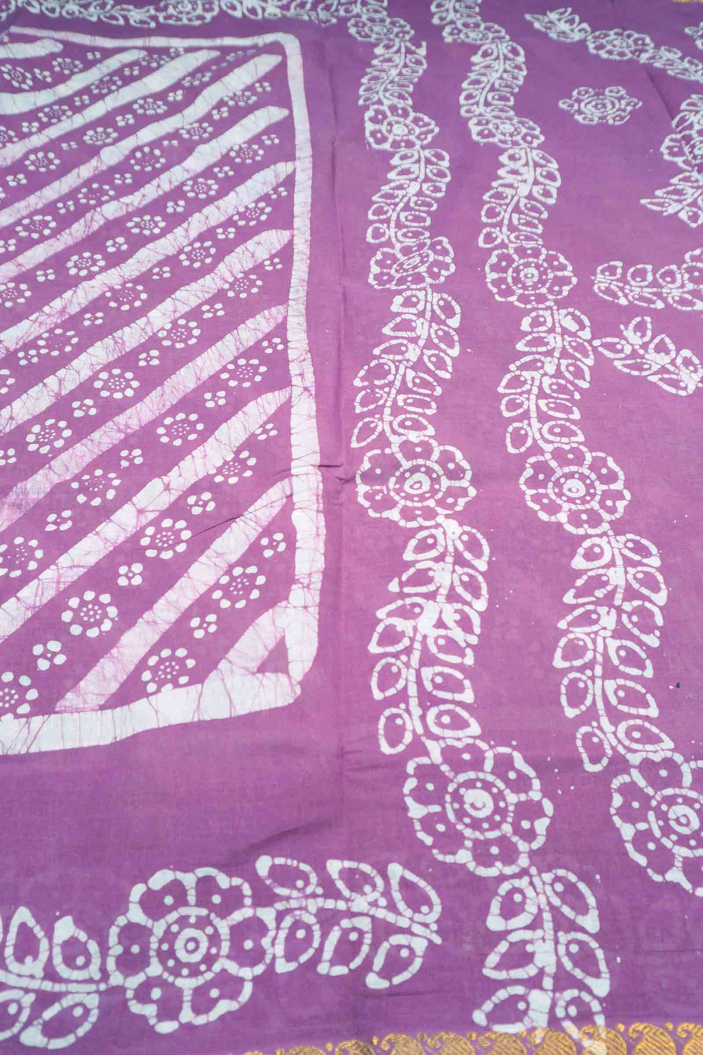 Light Violet Pure Sungudi Cotton Leheriya Stripes Print Zari Mango Border Saree