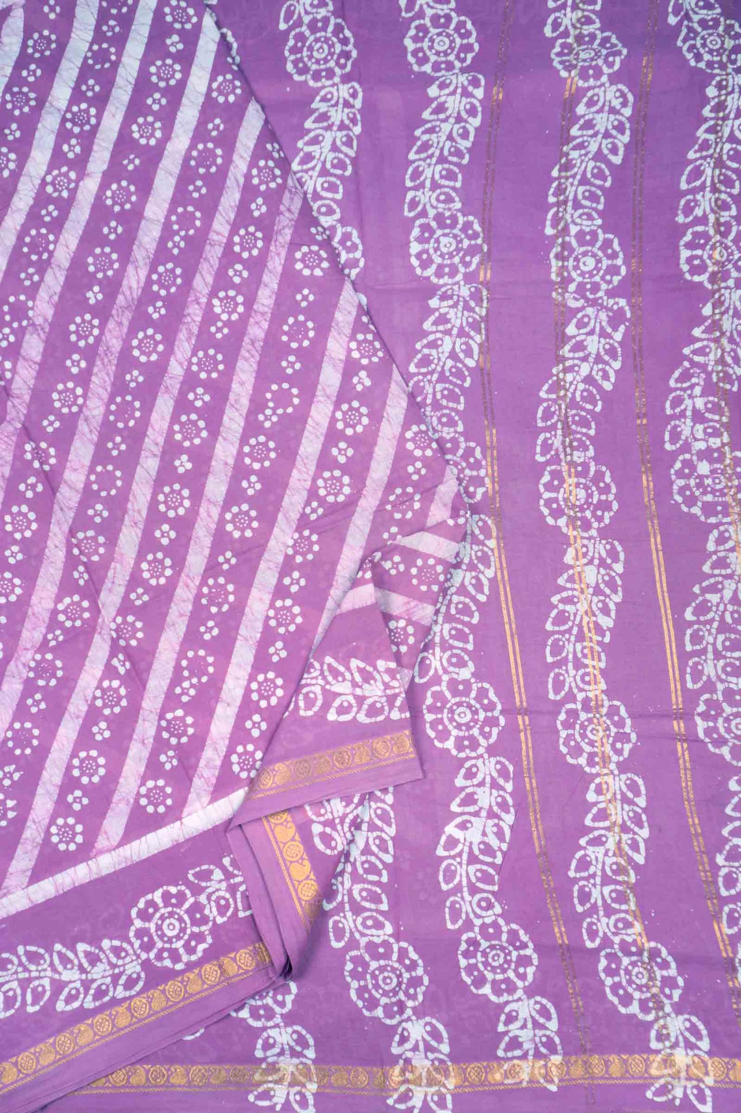 Light Violet Pure Sungadi Cotton Cross Stripes Zari Mango Border Saree
