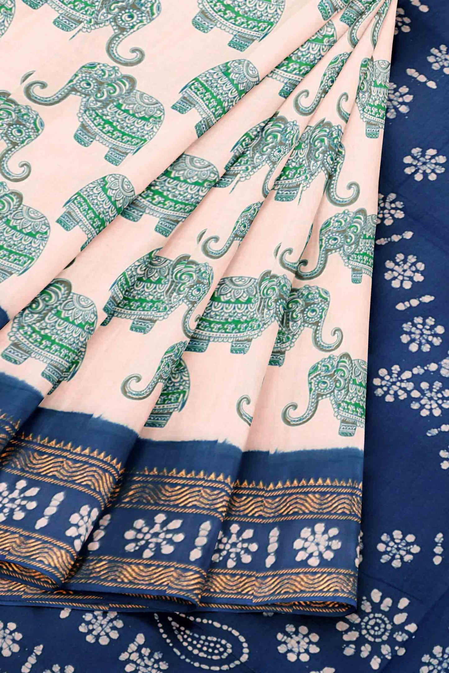 Off White Pure Sungudi Cotton Elephant Print Zari  Border Mango Pallu Saree