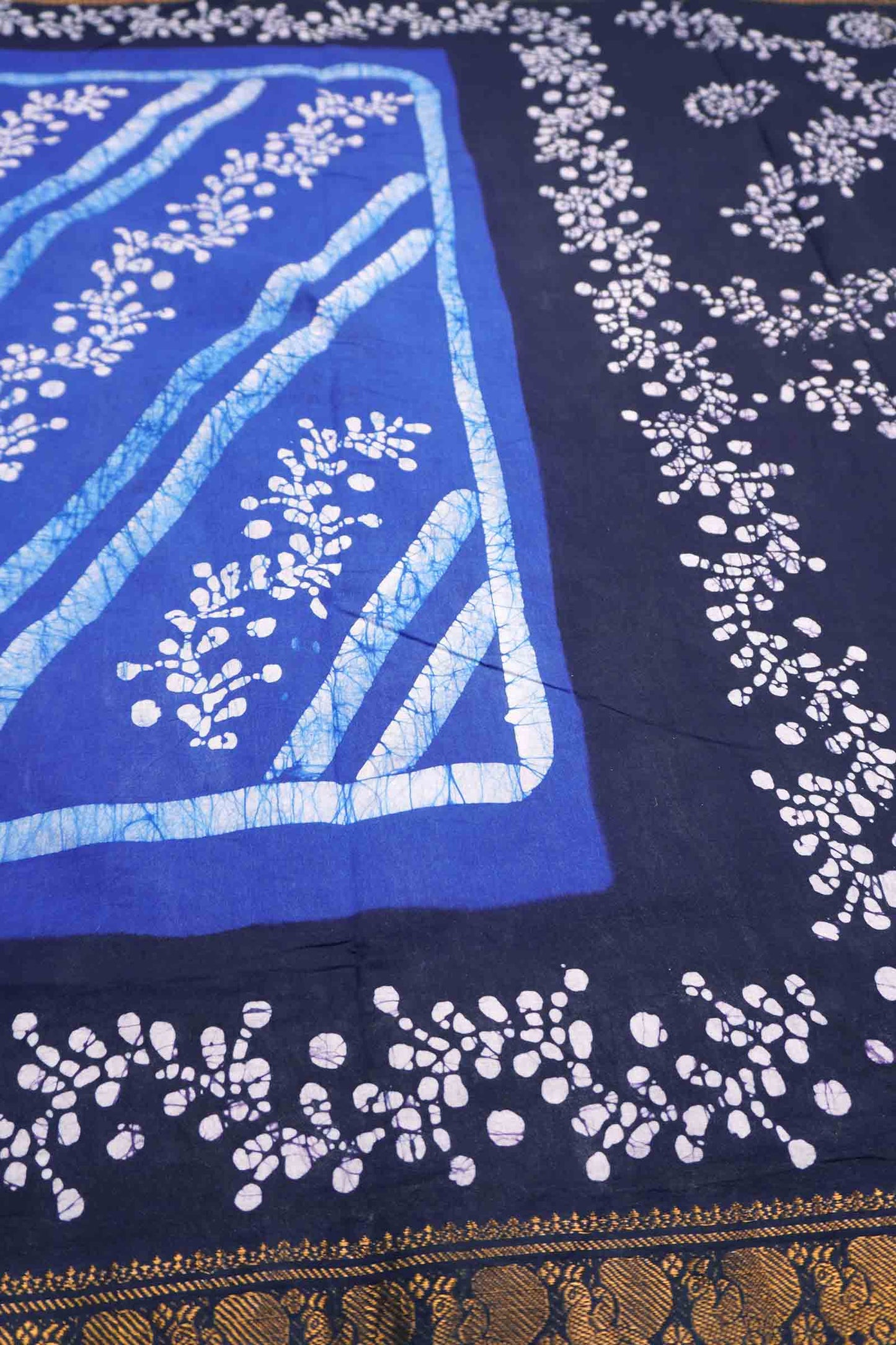 Blue Pure Sungudi Cotton Fancy Leheriya Style Line Print Peacock Zari  Border Saree