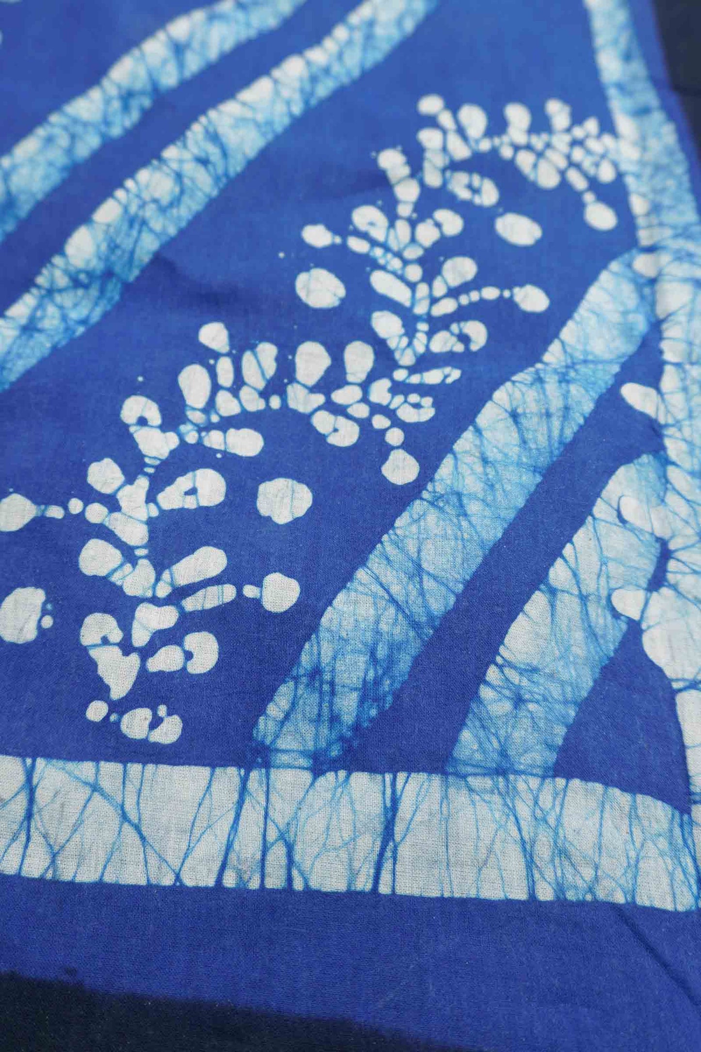 Blue Pure Sungudi Cotton Fancy Cross Line Print Zari Border Mango Pallu Saree