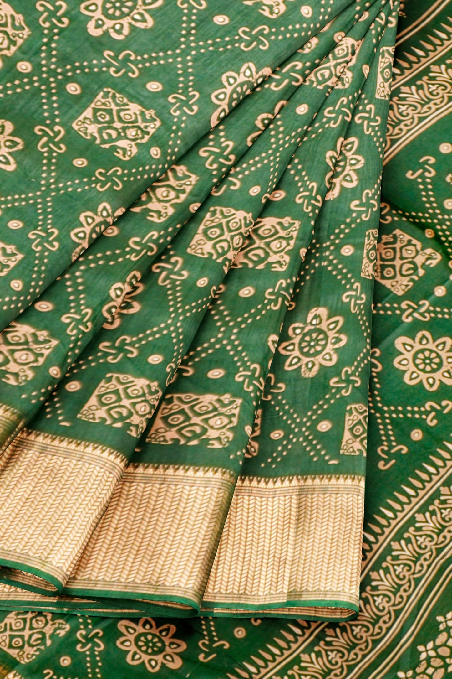 Green Semi Dola Floral Frames Print Zari Border Saree