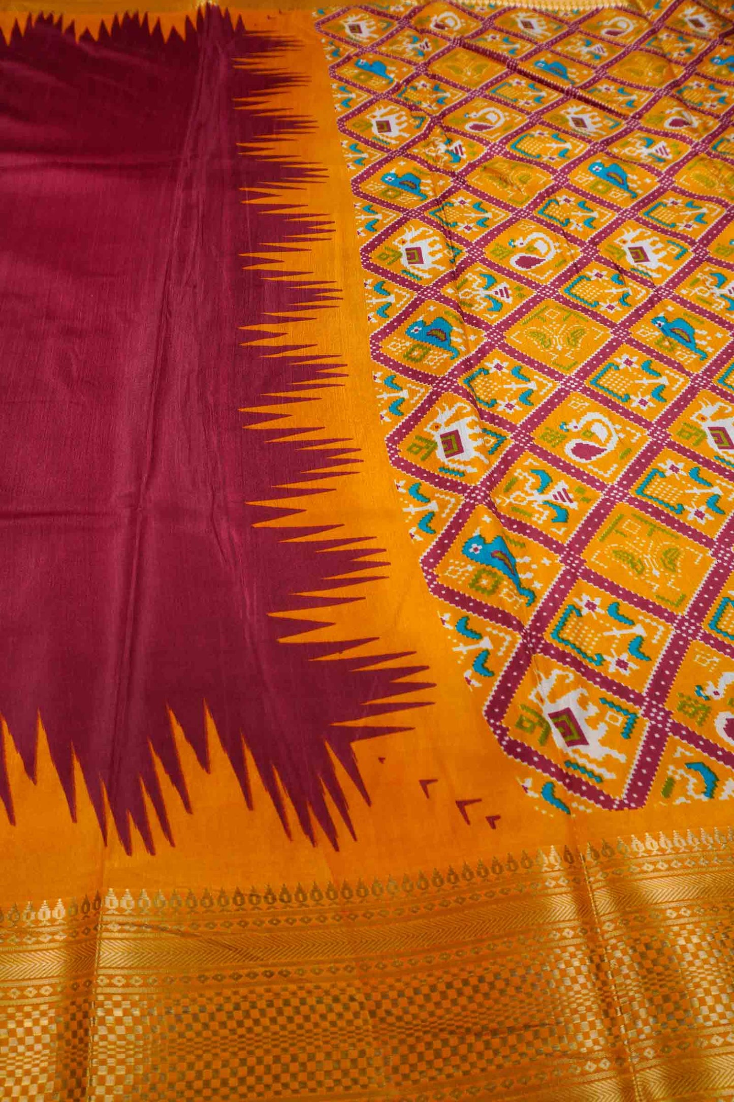 Maroon Semi Dola Zari Border Fancy Pallu  Blouse Saree