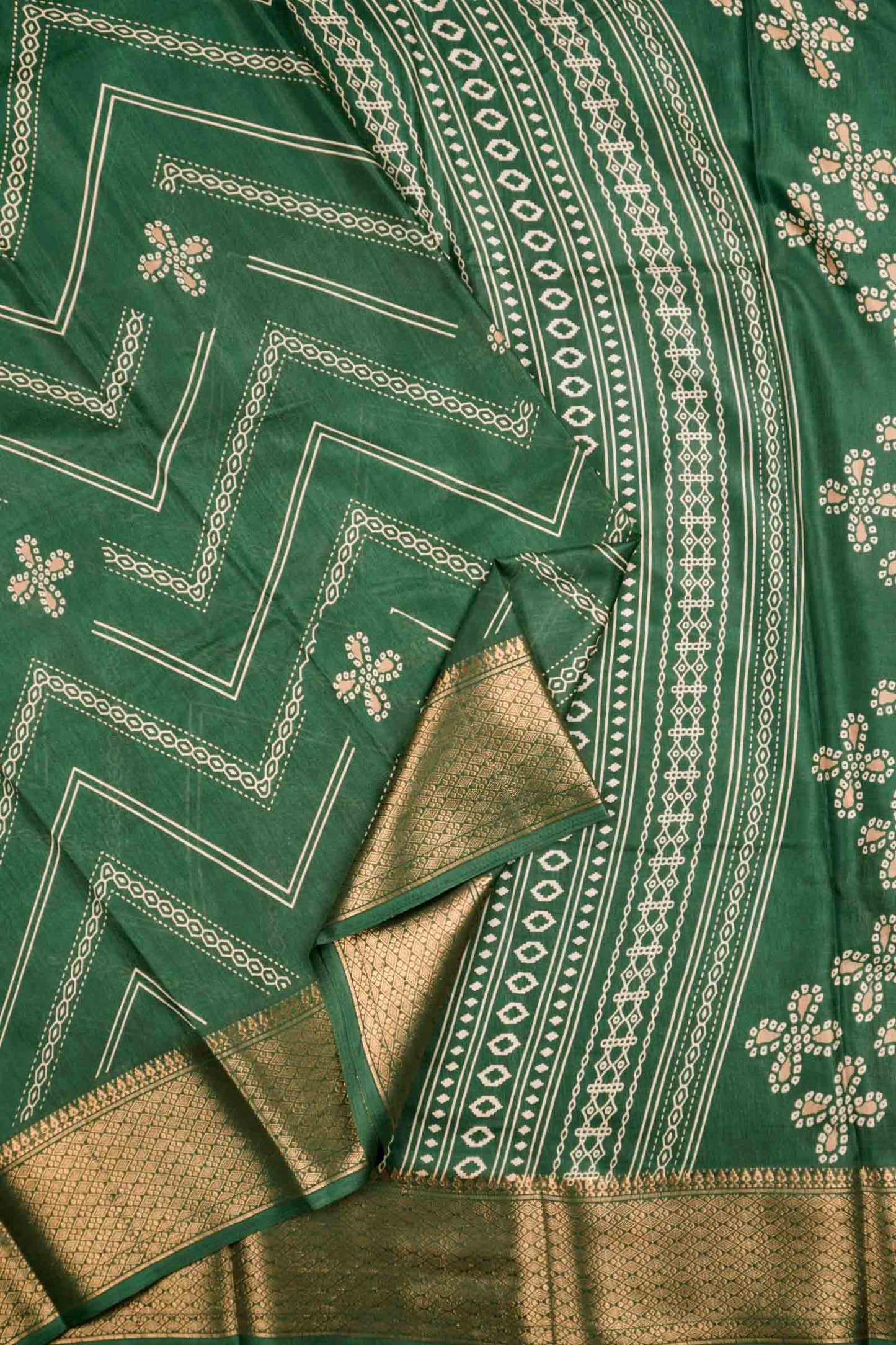 Green Semi Dola Fancy Stripes Print  Zari Border Saree