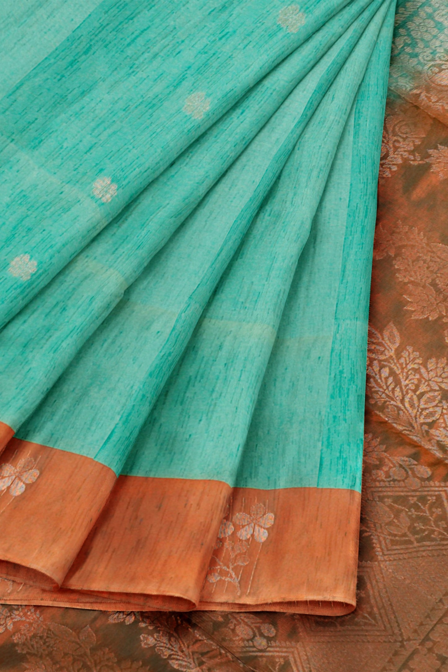 Peacock Green Mini Butta Zari Flowers Border Pallu Jute Semi Soft Silk Saree NAA247