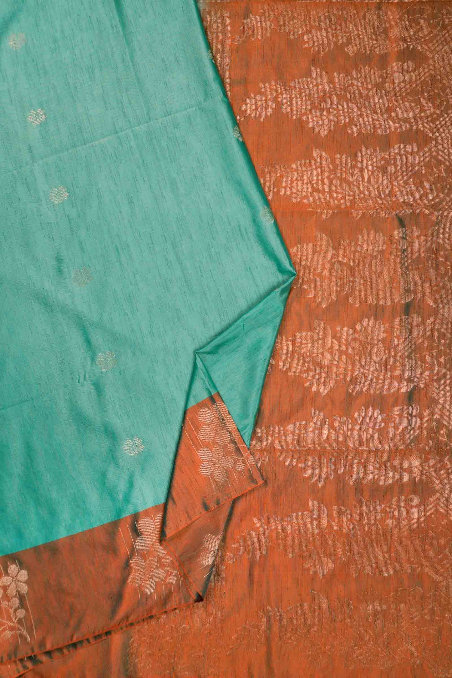 Peacock Green Mini Butta Zari Flowers Border Pallu Jute Semi Soft Silk Saree NAA247