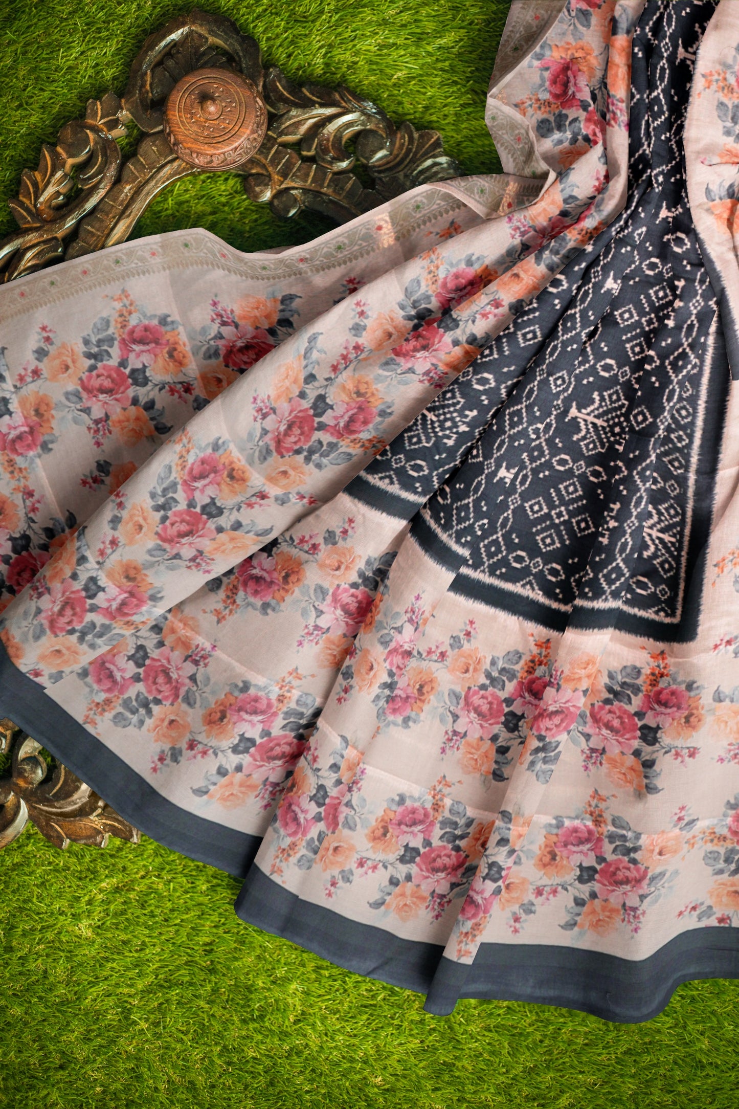 Black Printed Rangoli Print Floral Border Saree NAA234