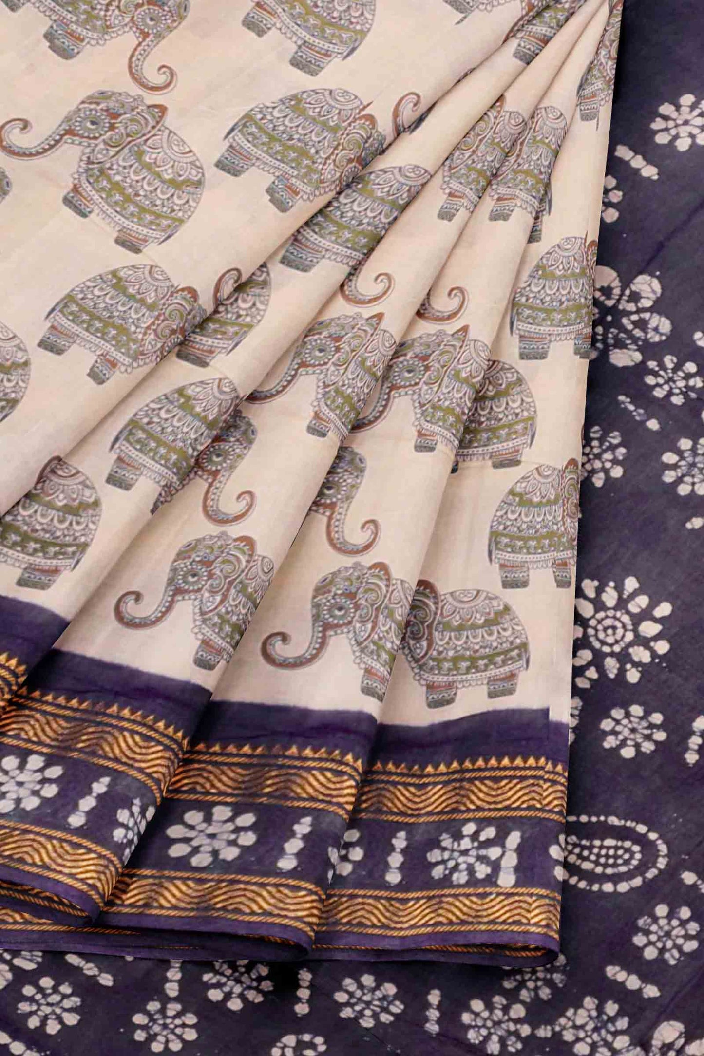 Off White Pure Sungudi Cotton Elephant Parade Zari Border Saree NAA244