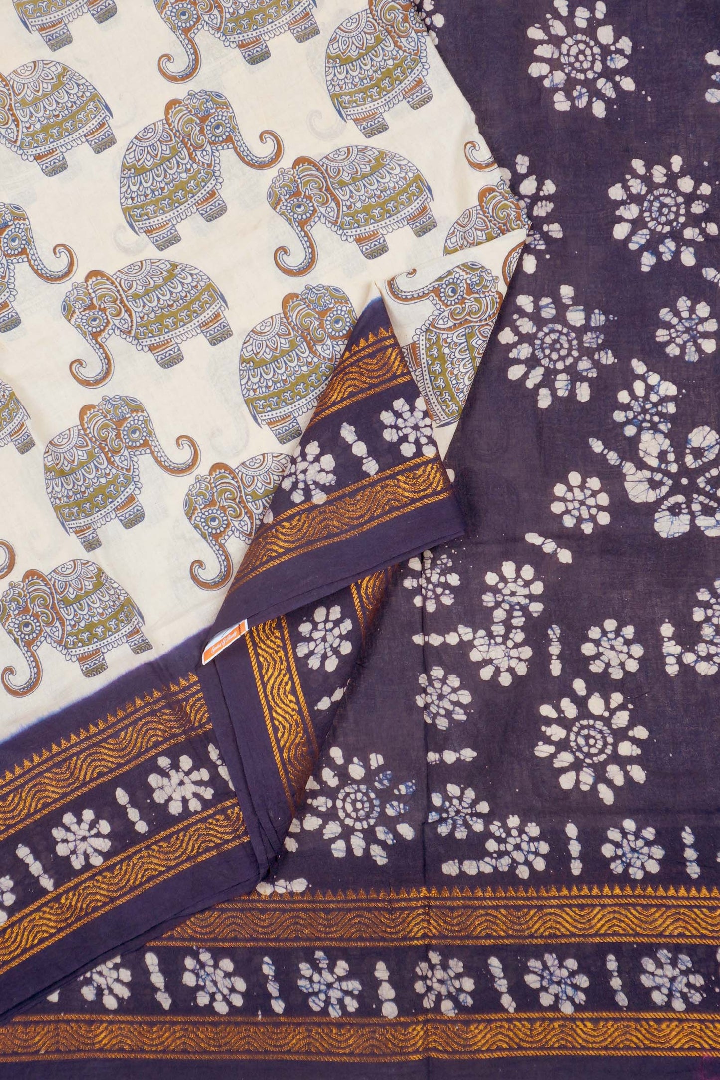 Off White Pure Sungudi Cotton Elephant Design Floral Rangoli Pallu Saree NAA244