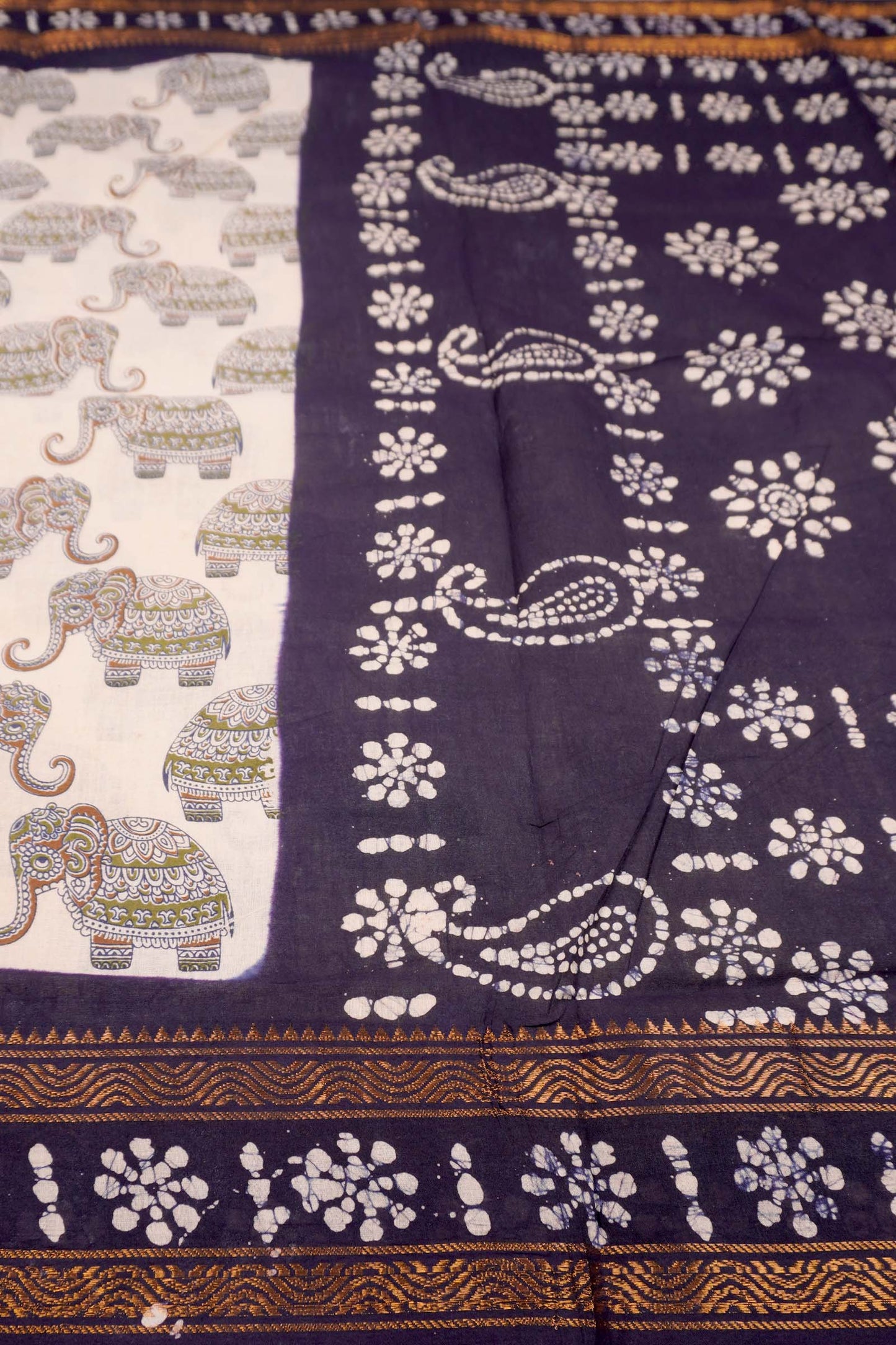 Off White Pure Sungudi Cotton Elephant Design Paisely Pallu Saree NAA244