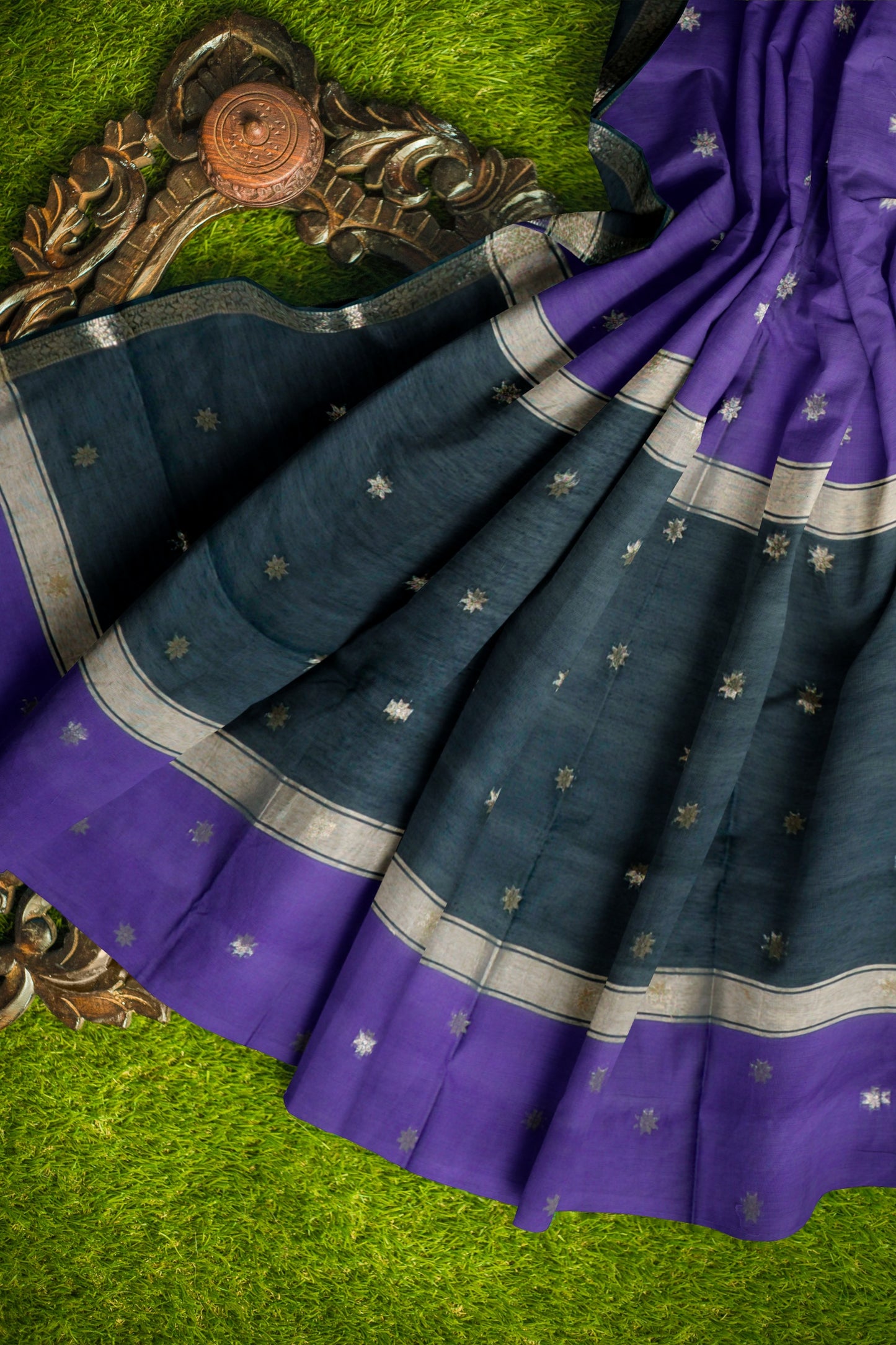 Violet Semi Maheswari Cotton Sampada Puspa Butta Contrast Pallu Saree