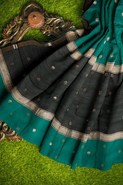 Green Semi Maheswari Cotton Sampada Puspa Butta Contrast Pallu Saree