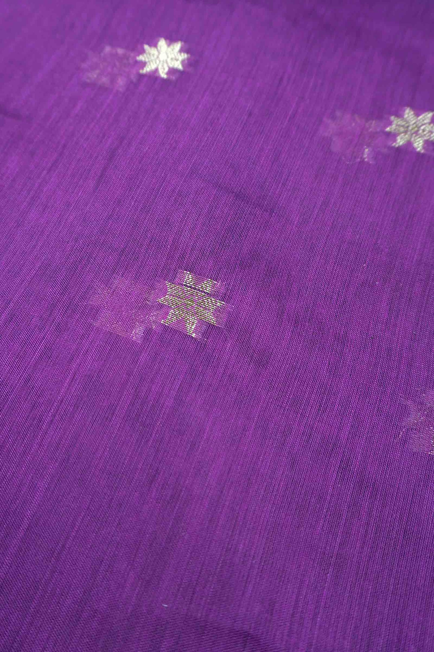 Purple Semi Maheswari Cotton Sampada Puspa Butta Black Contrast Pallu Saree