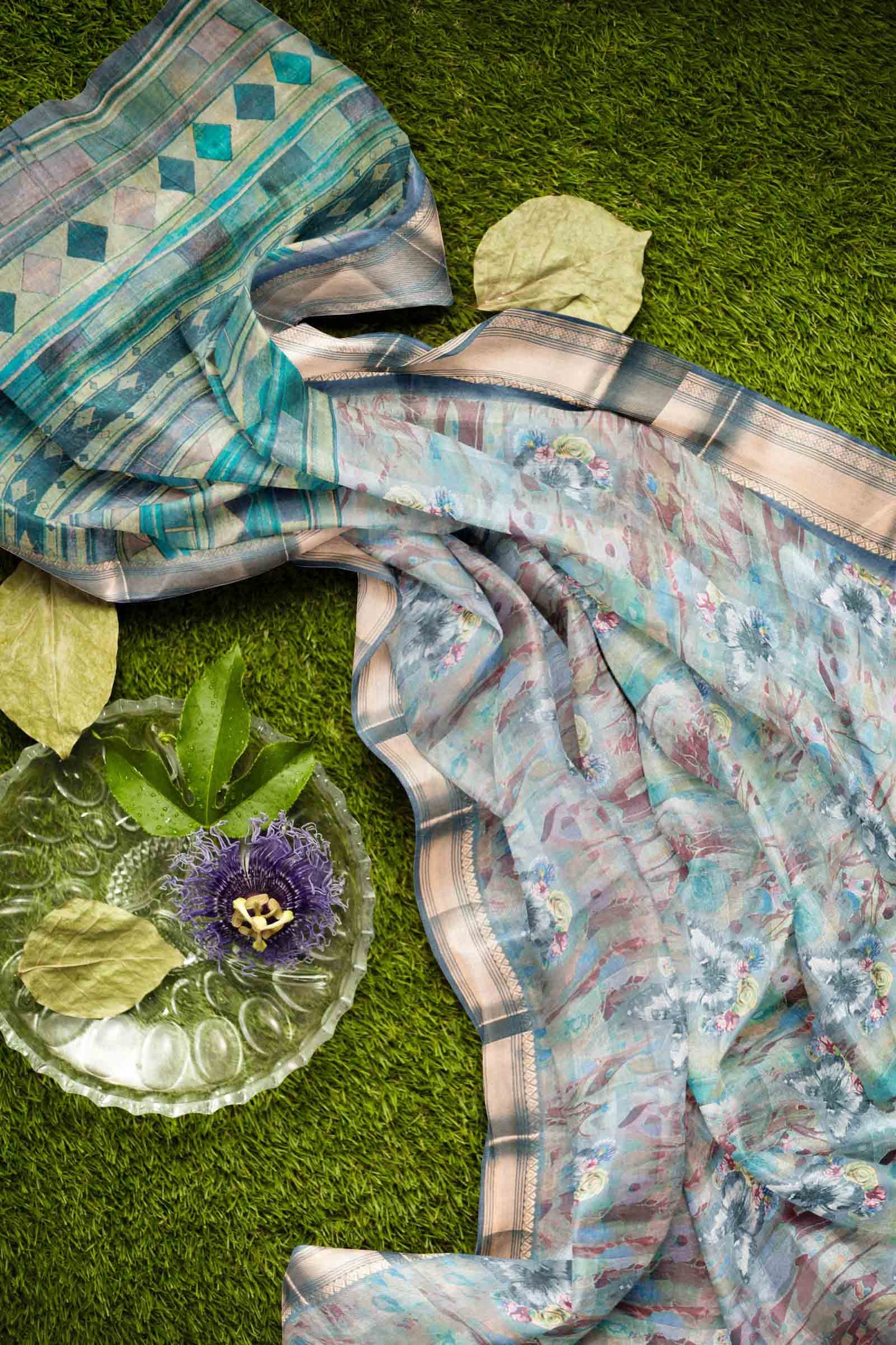 Blue Printed Cotton Floral Canvas Print Zari Border Saree