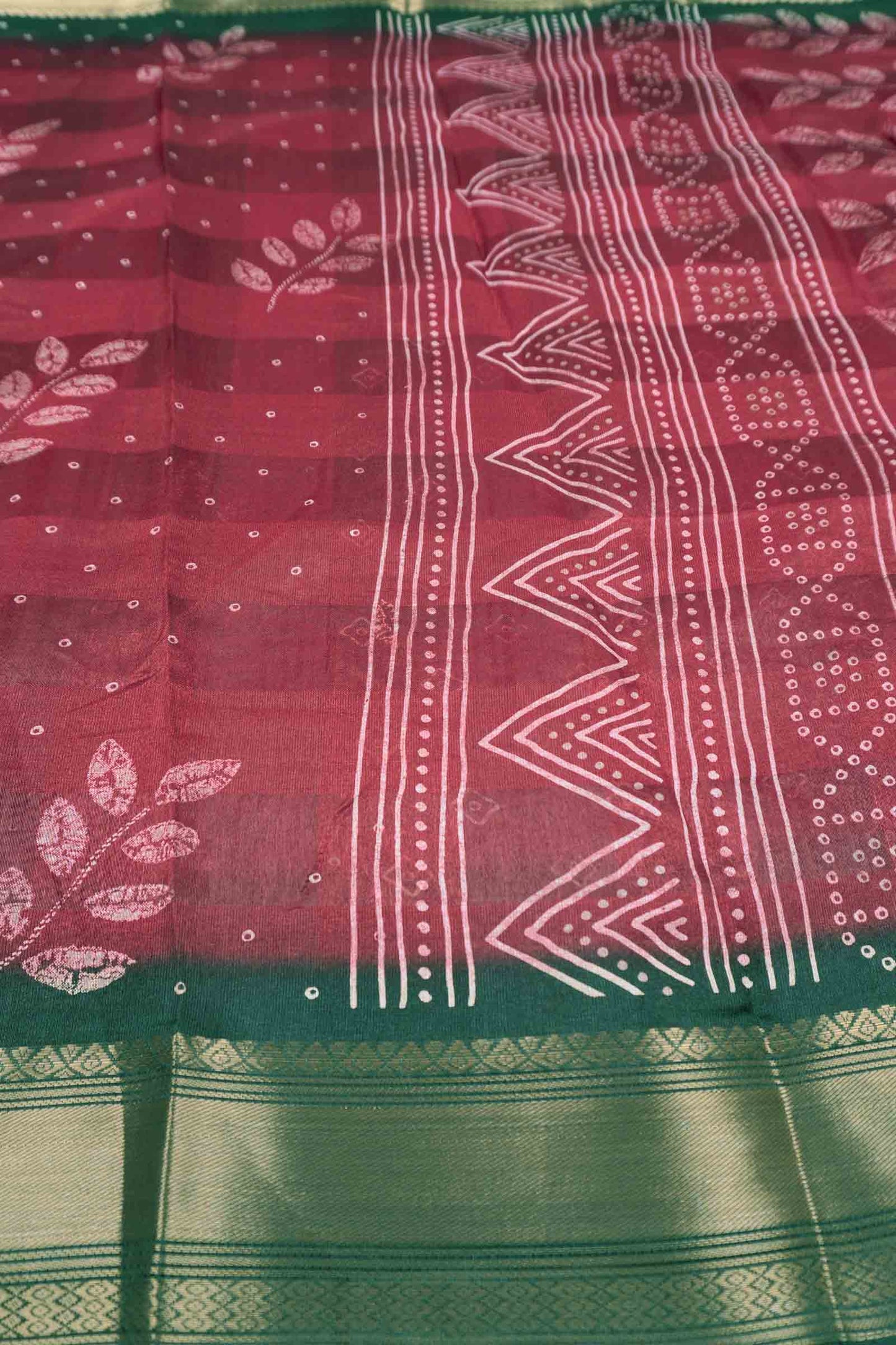 Maroon Printed Cotton LeafLine Print Zari Border Saree