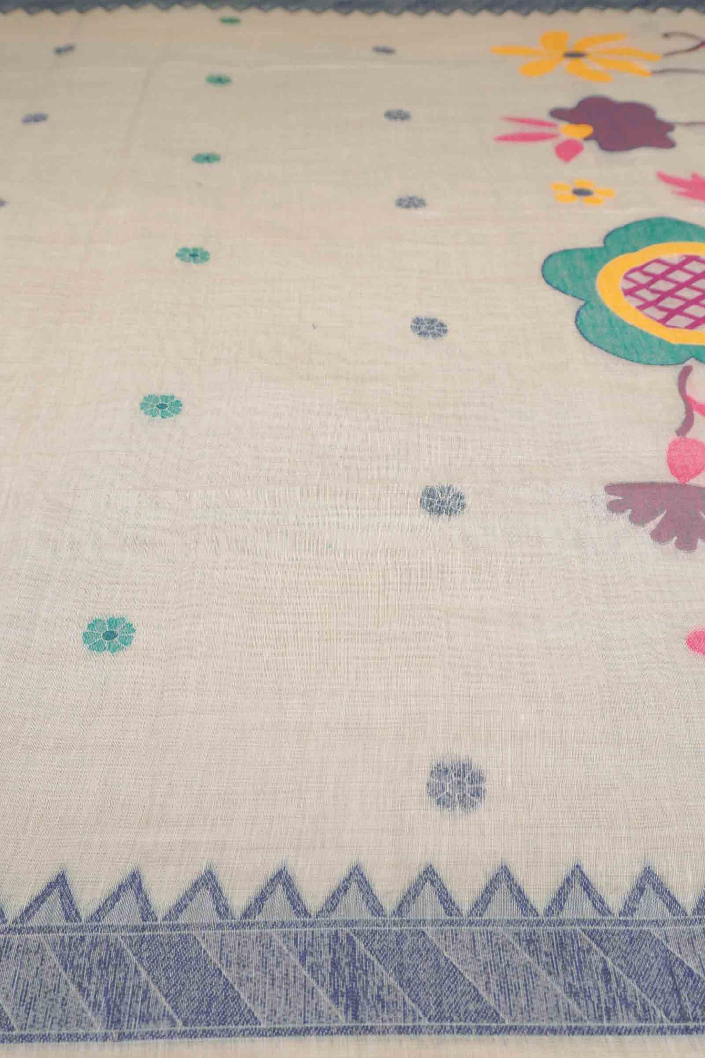 Off White Bengal Cotton Mini Butta Jamdani Style Pallu Border Saree