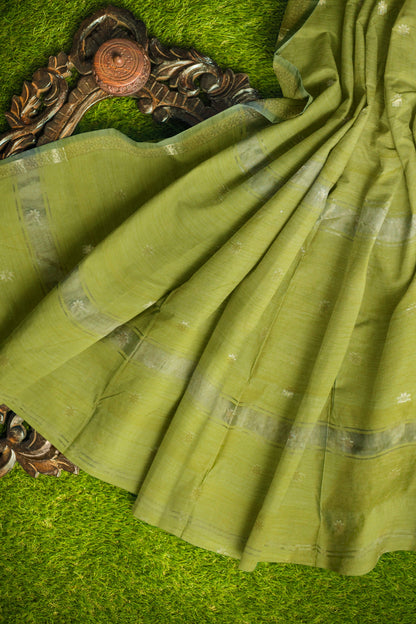 Light Olive Green Semi Maheswari Cotton Sampada Puspa Butta Contrast Pallu Saree