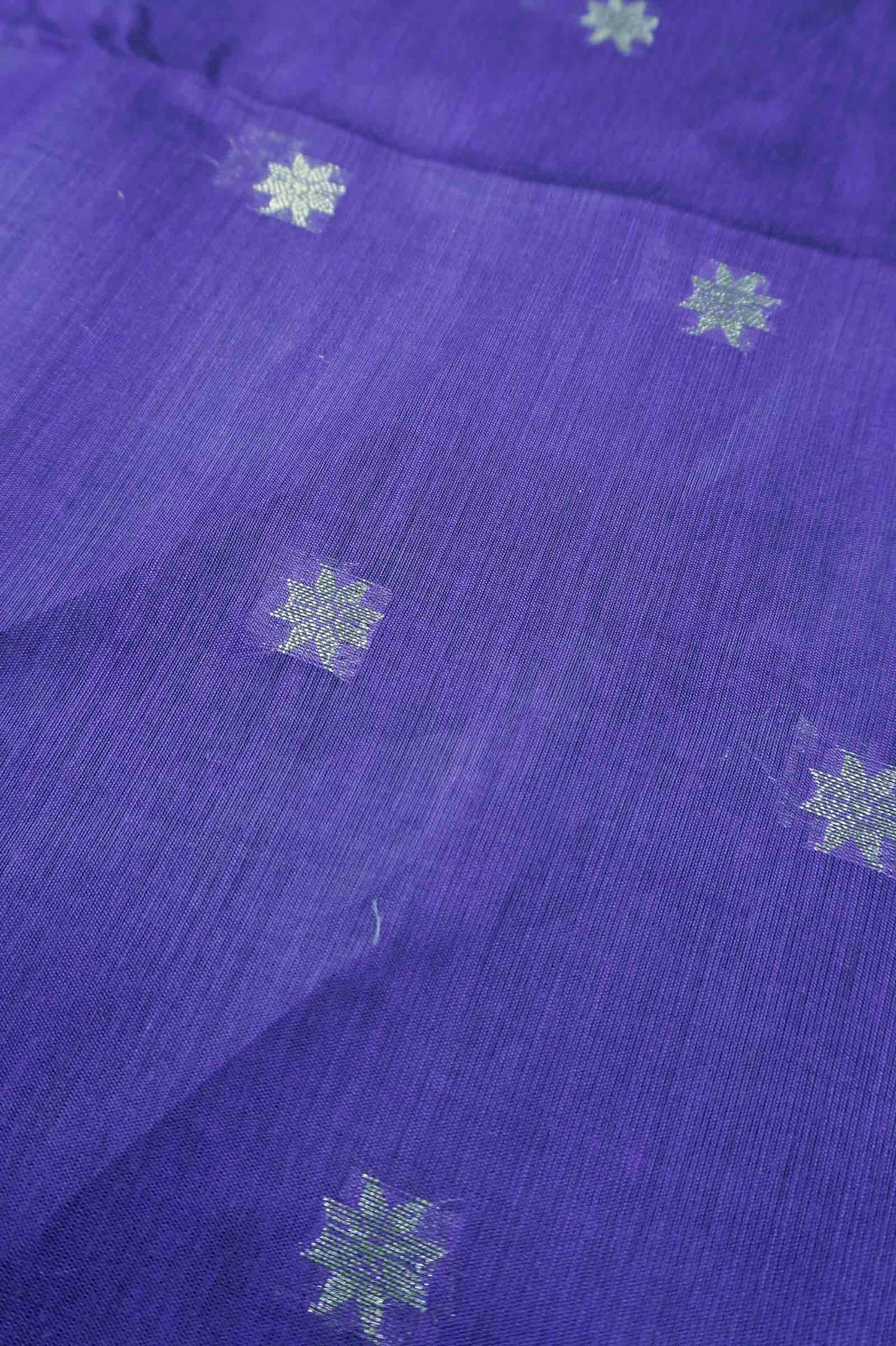 Violet Semi Maheswari Cotton Sampada Puspa Butta Contrast Pallu Saree