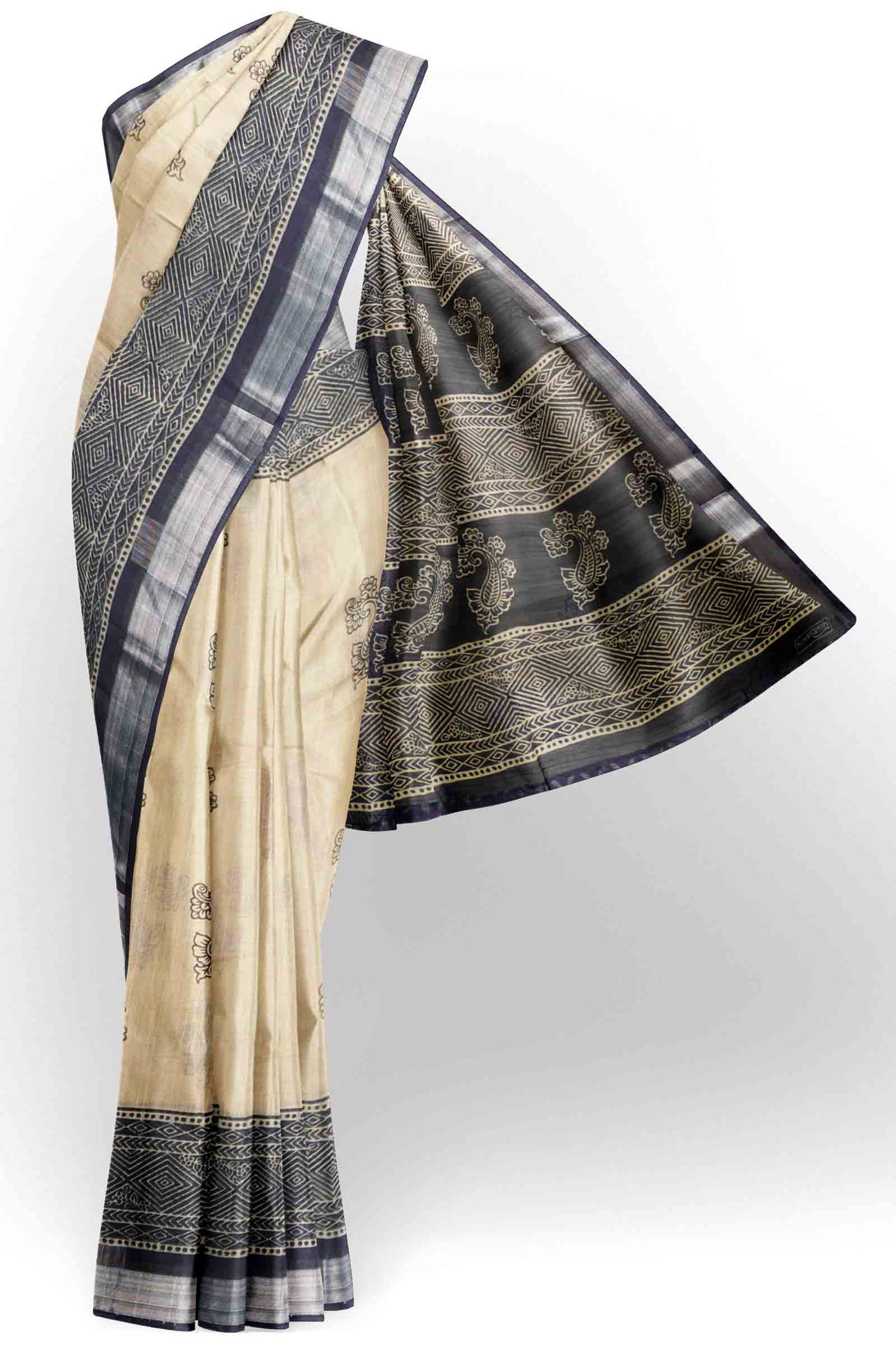 Off White- Black Printed Cotton Paisely Prints Jute Finish Saree