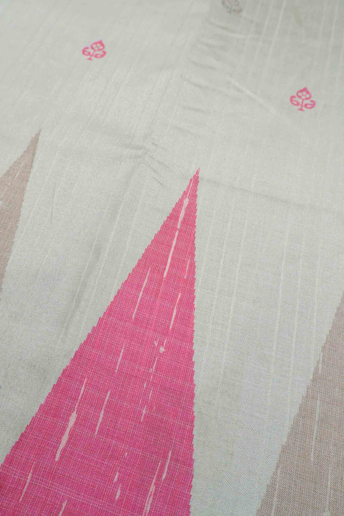 Off White With Pink Printed Cotton Temple Border Butta Saree